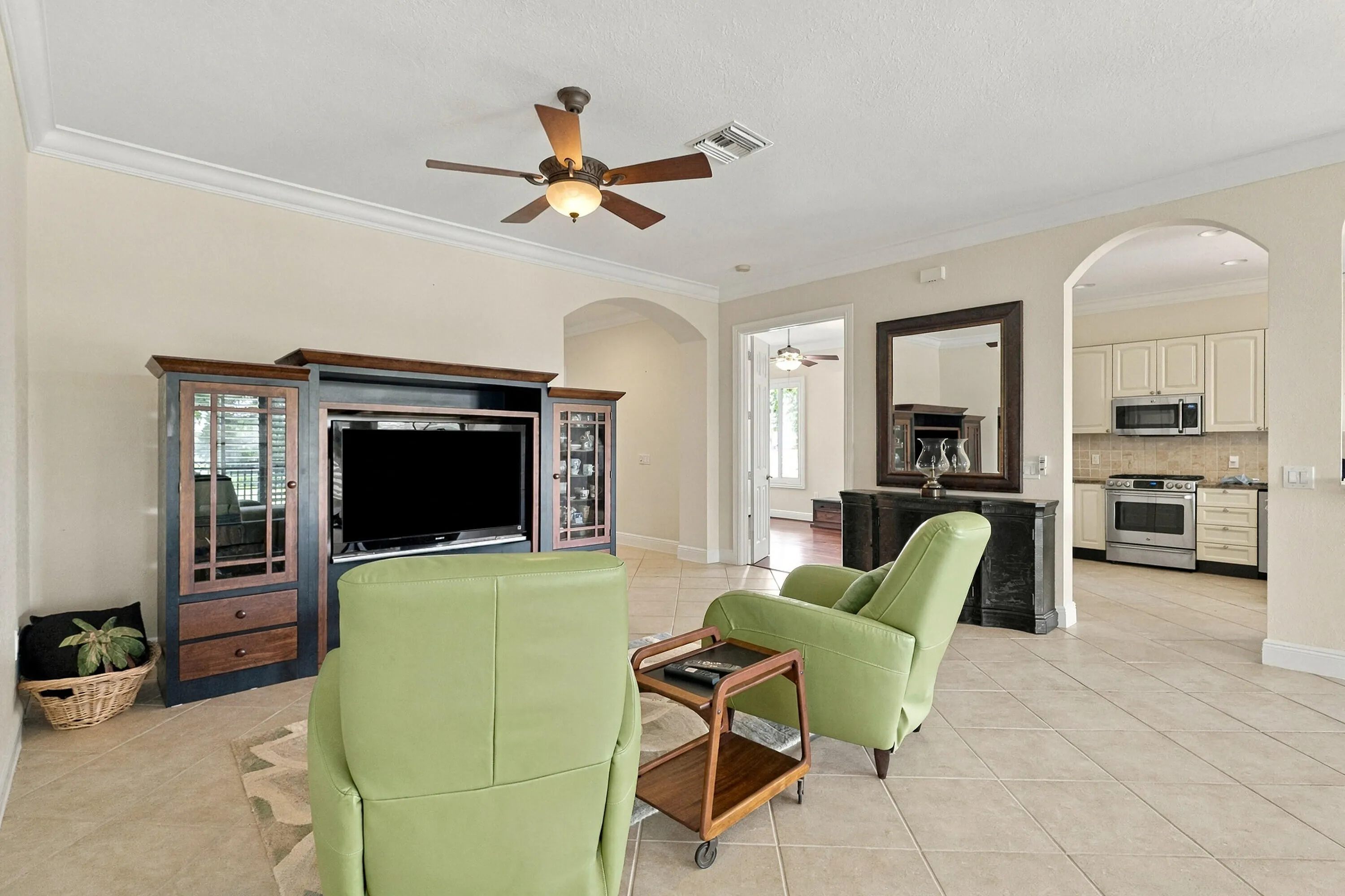 9010 Cascada Way