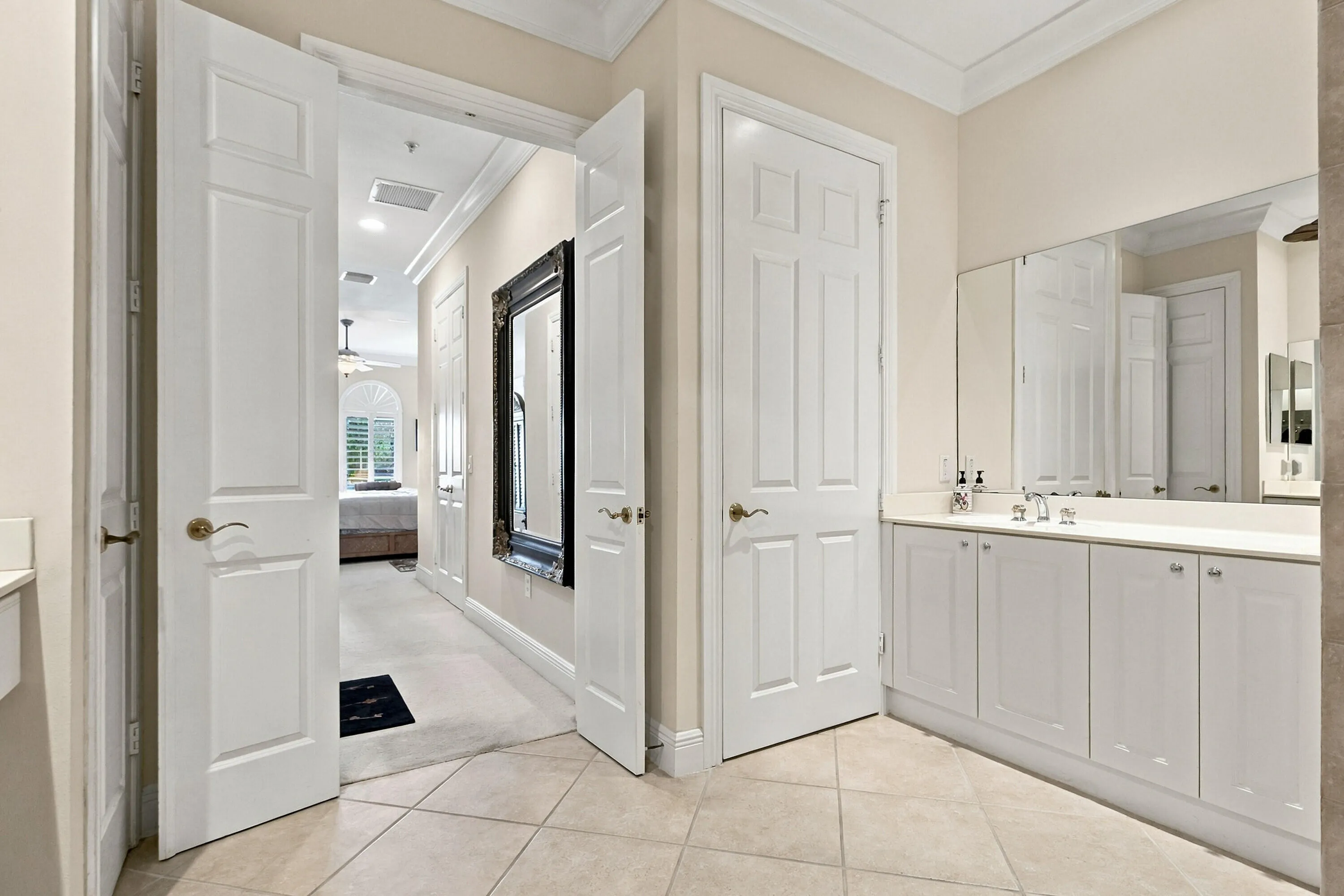 9010 Cascada Way