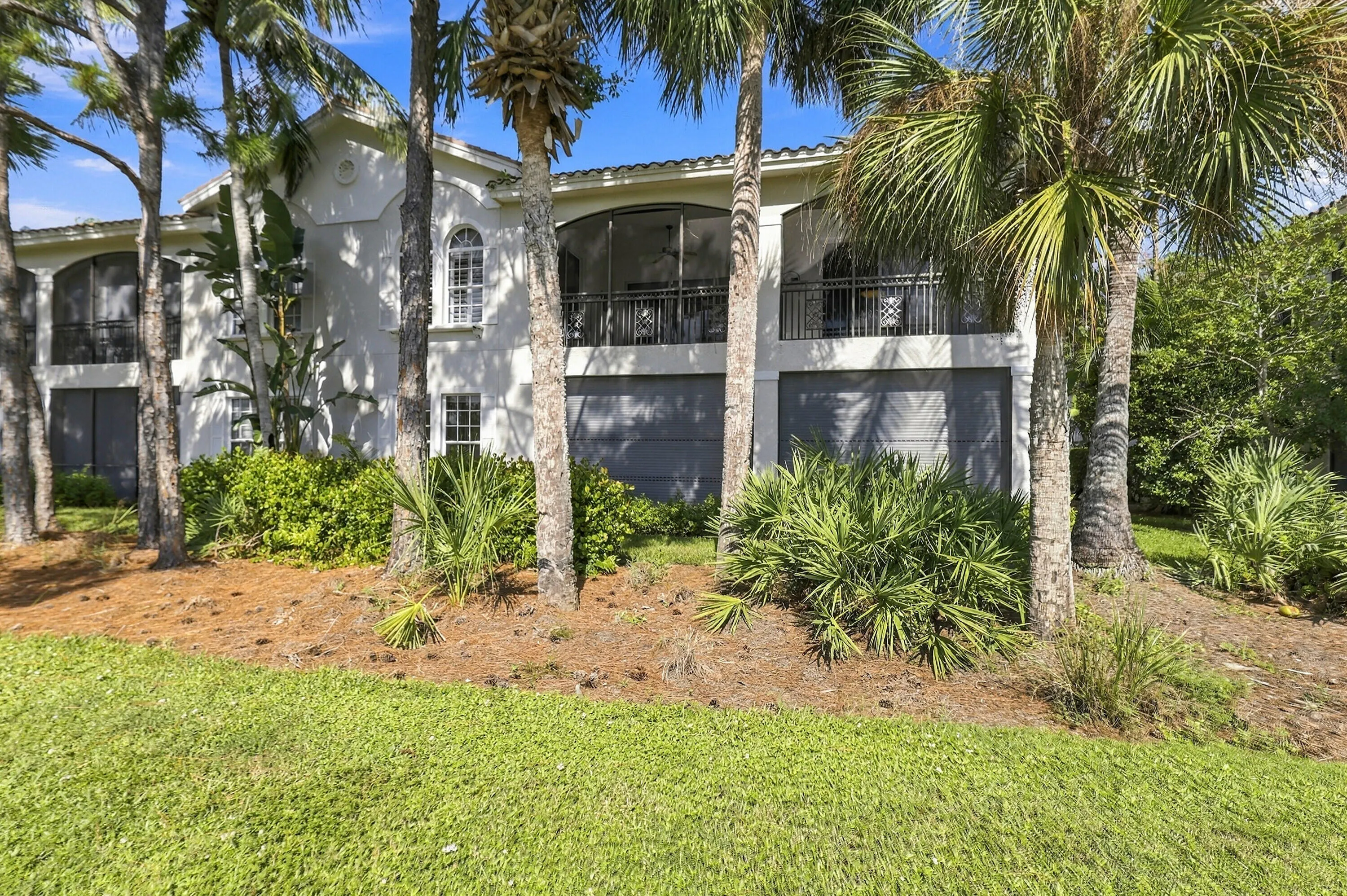 9010 Cascada Way