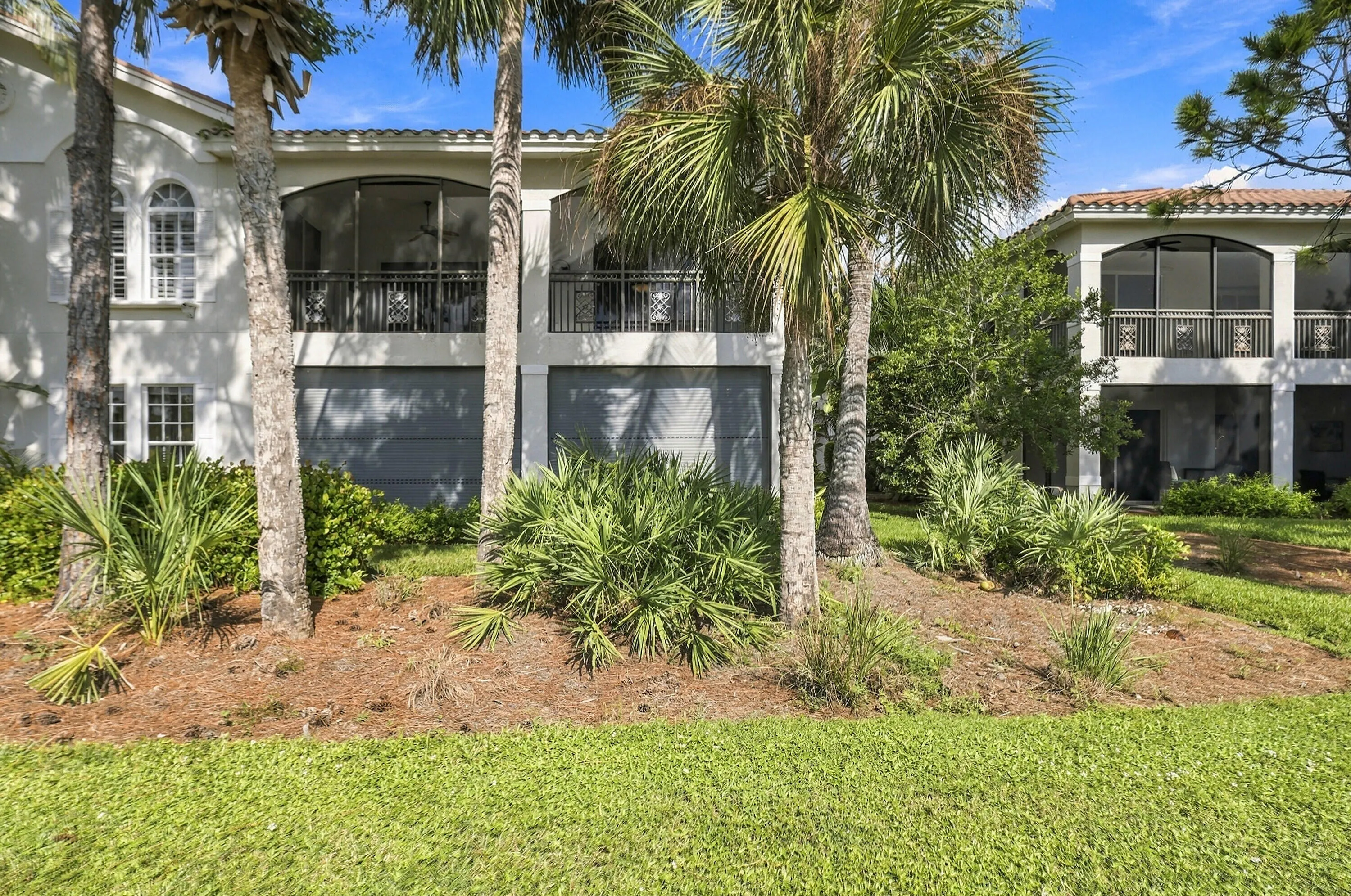9010 Cascada Way