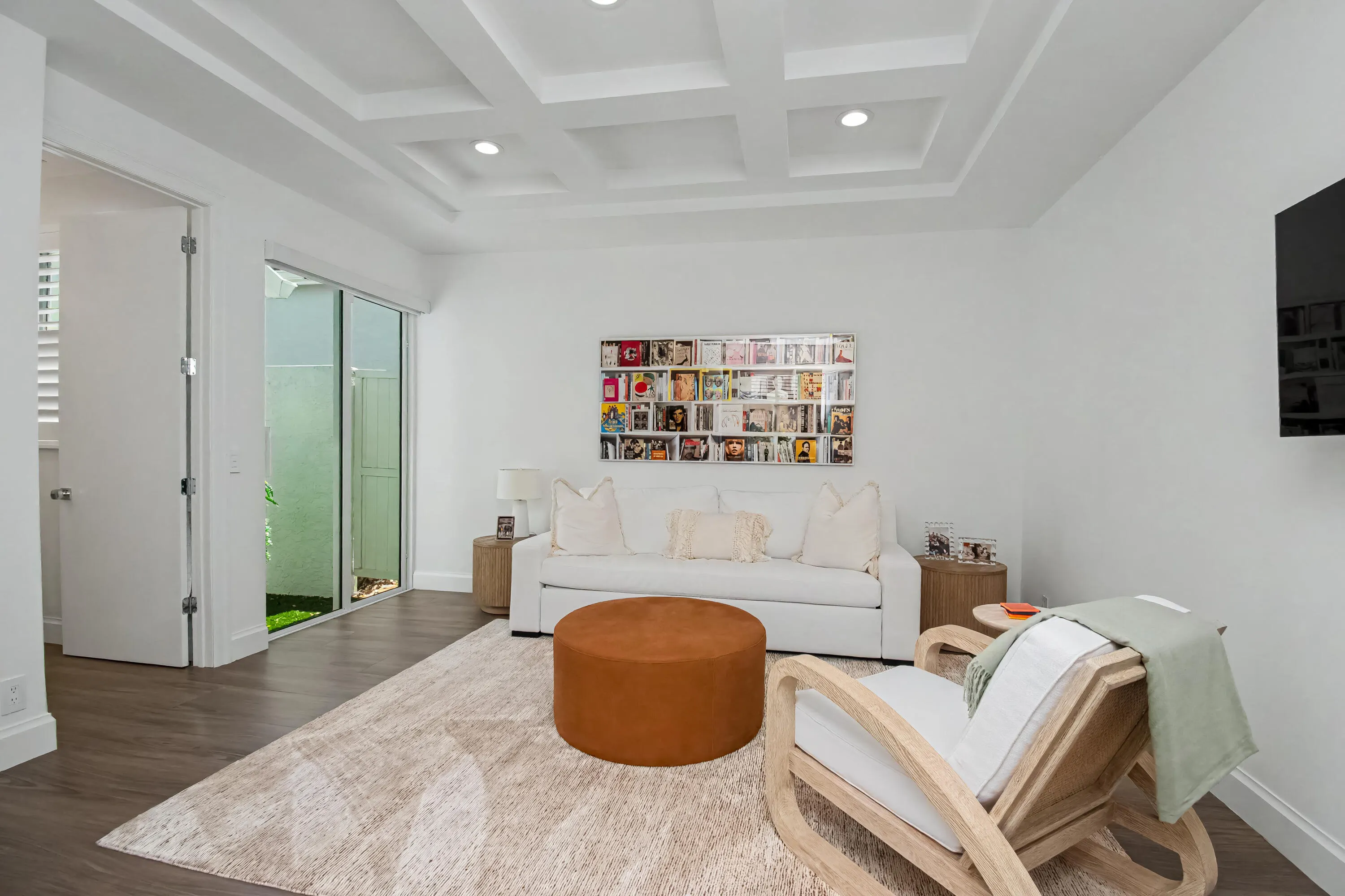 16124 VILLA VIZCAYA Place