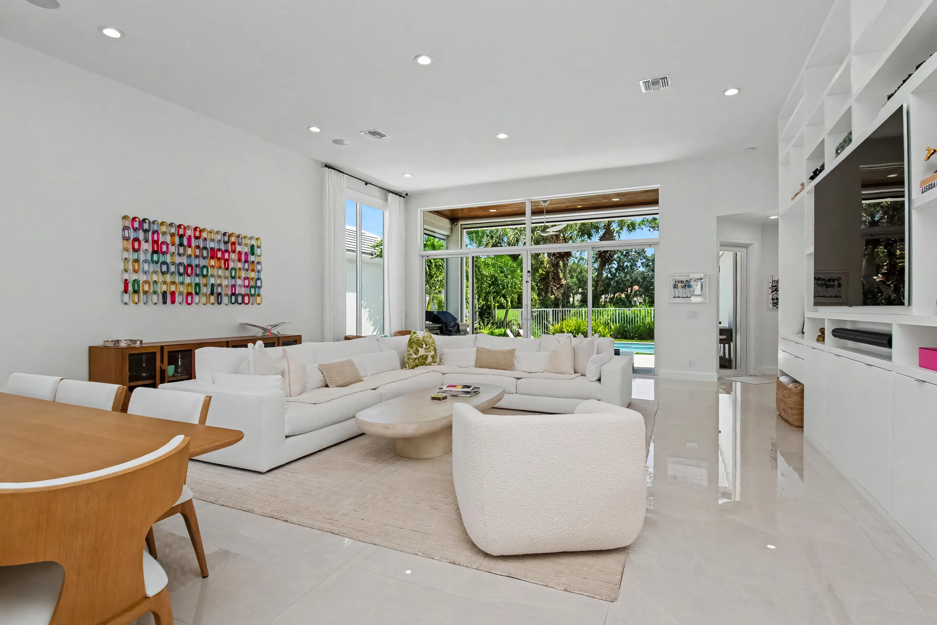 16124 VILLA VIZCAYA Place