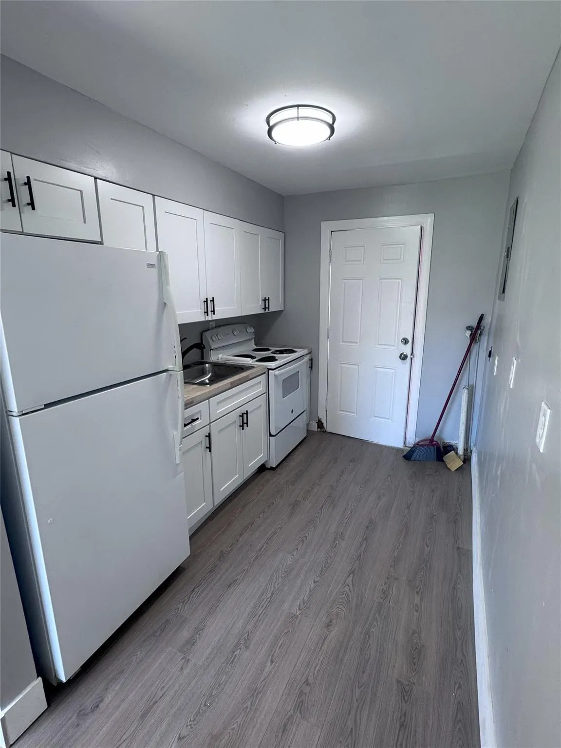 704 S MAIN Avenue #714