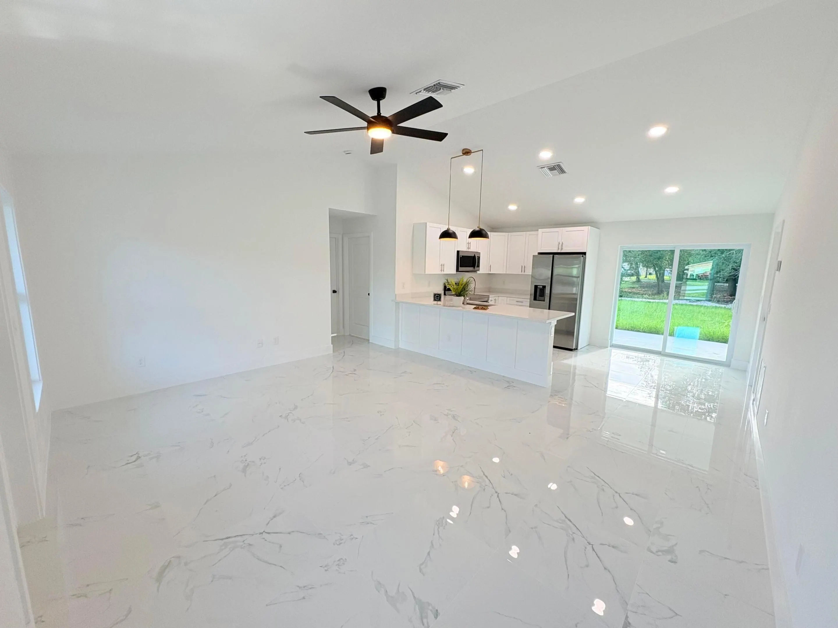 3510 NW 37th Avenue