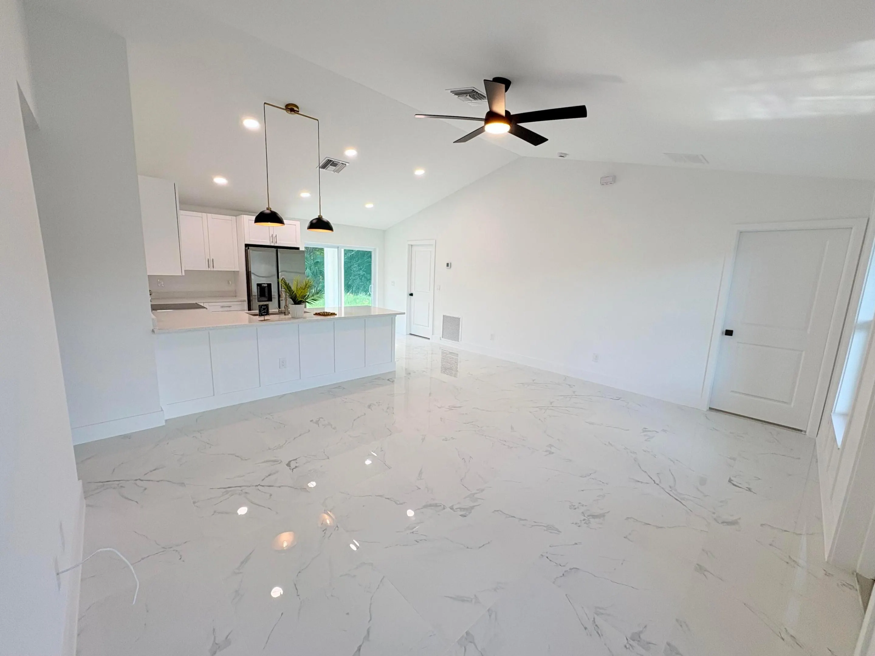 3510 NW 37th Avenue