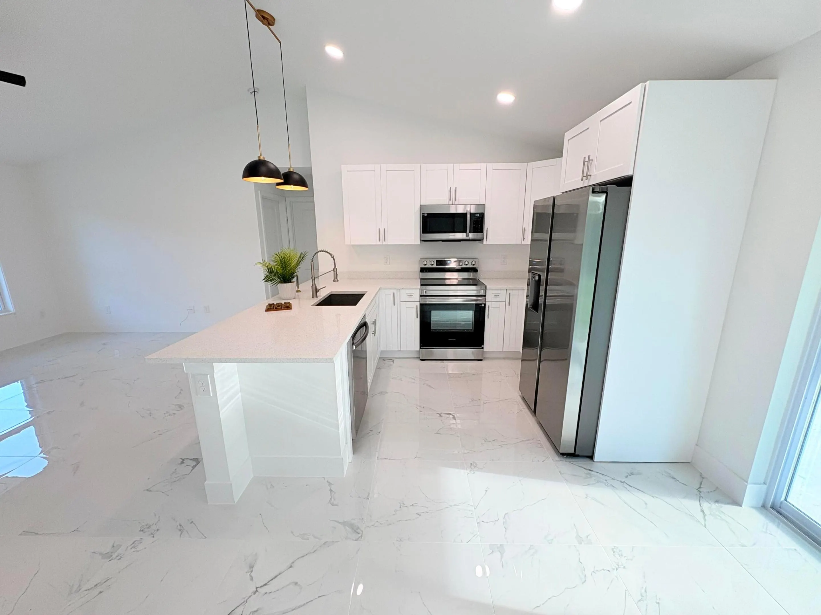 3510 NW 37th Avenue