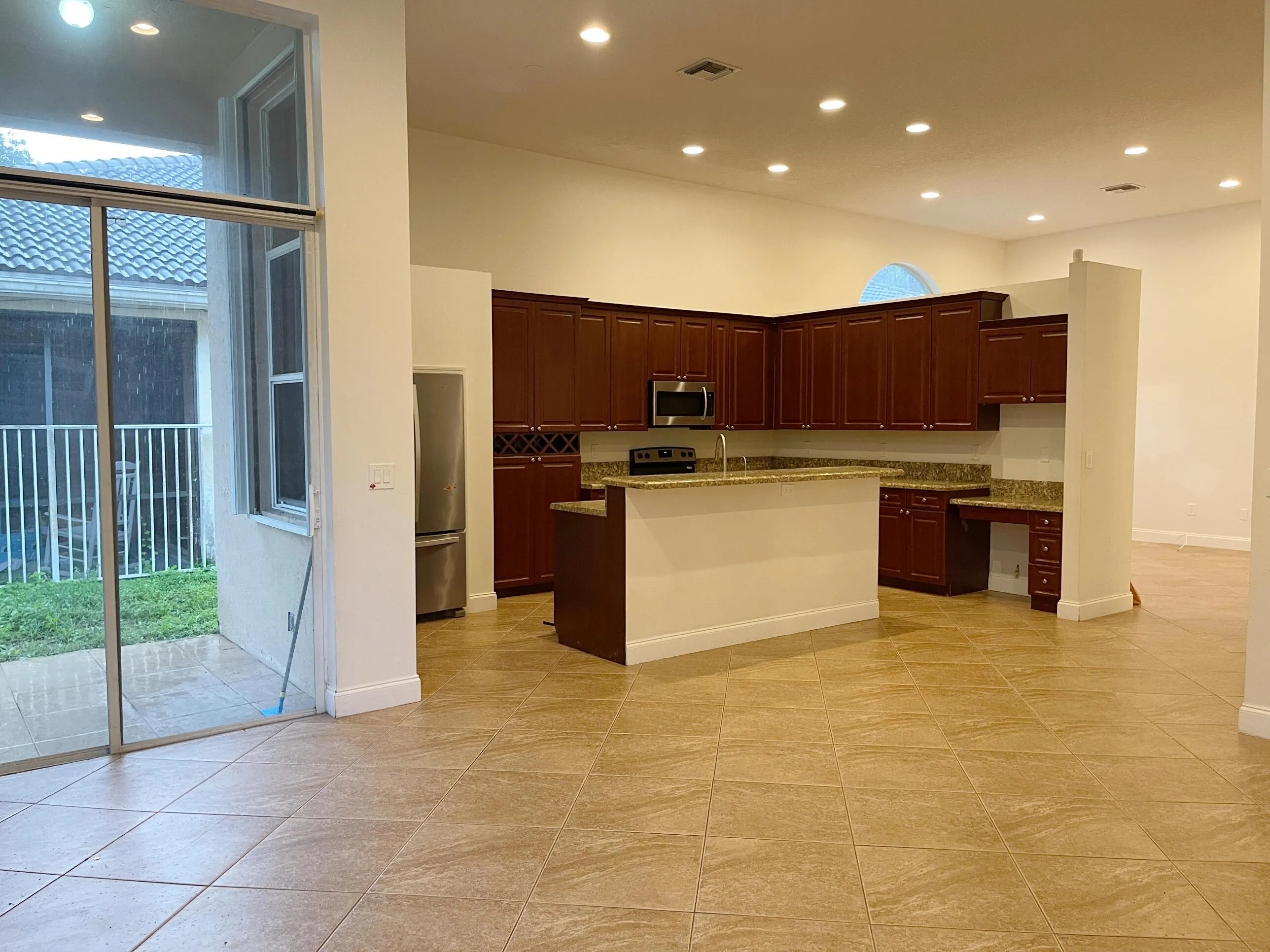 7808 NW 71ST Way