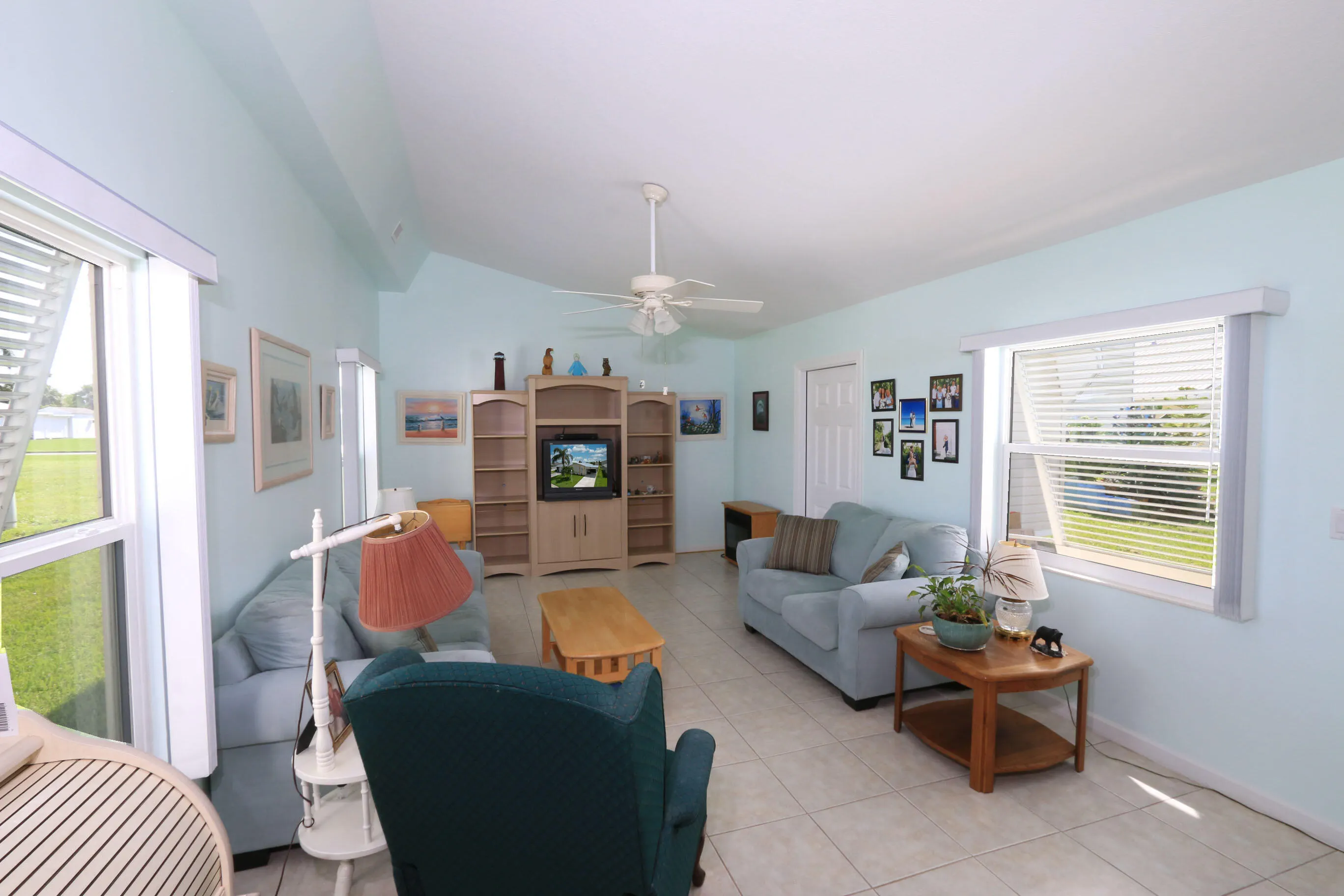 4350 SW 9th Way