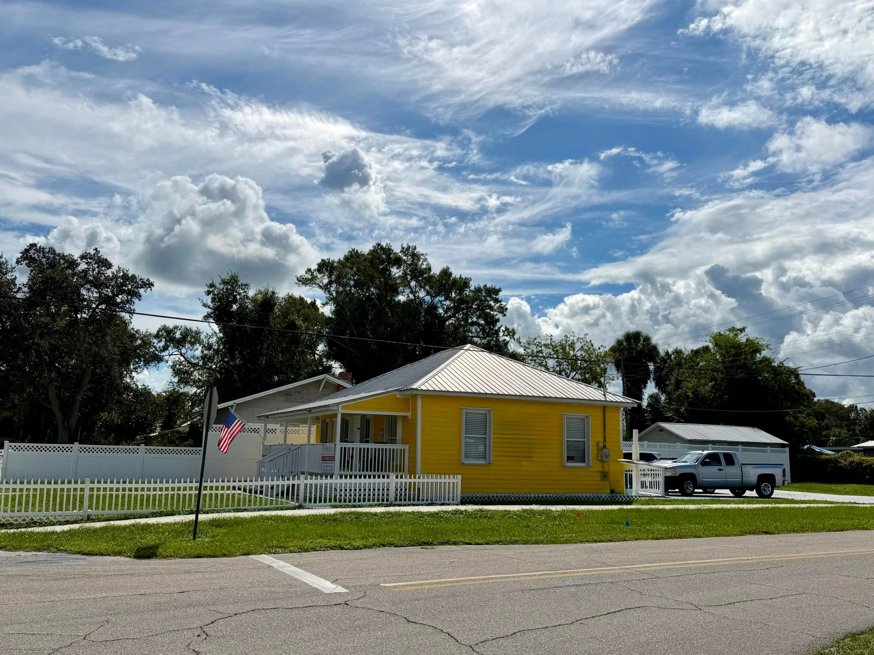 200 SE 3RD Street