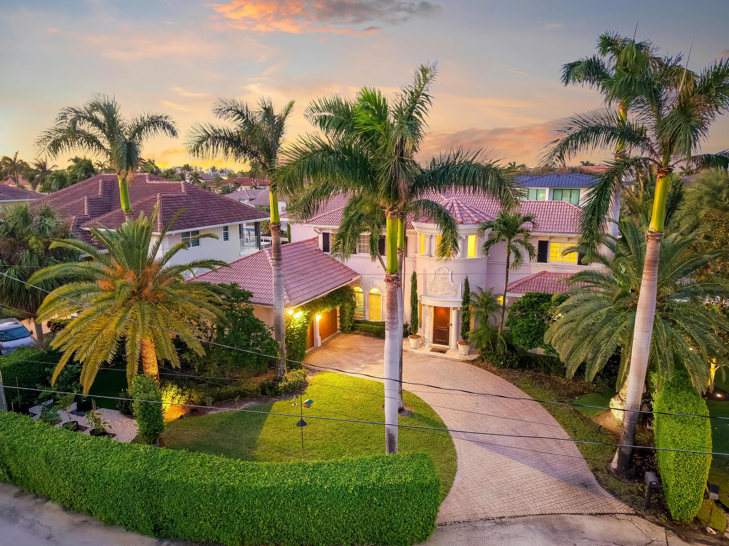 961 Banyan Drive