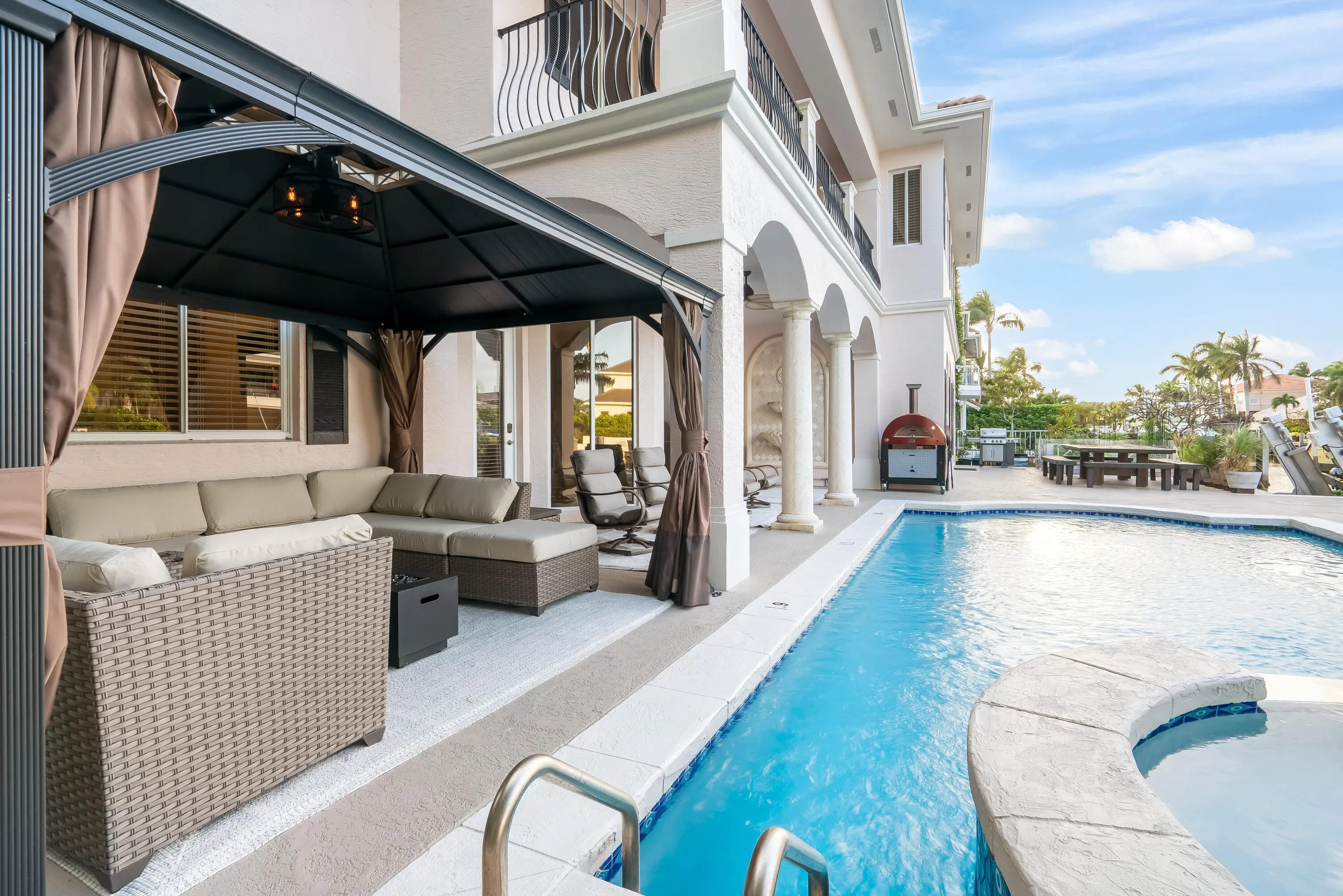 961 Banyan Drive