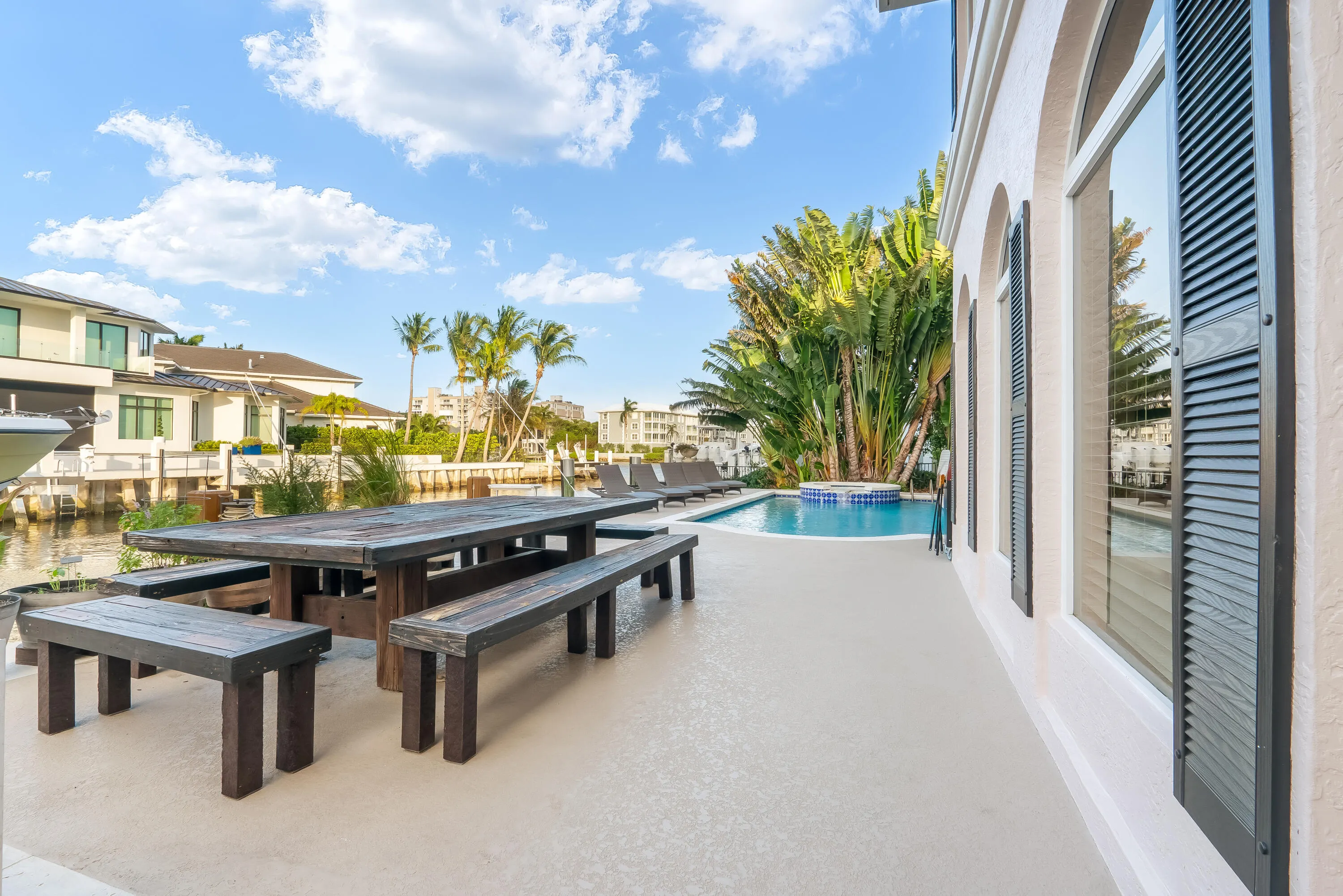 961 Banyan Drive