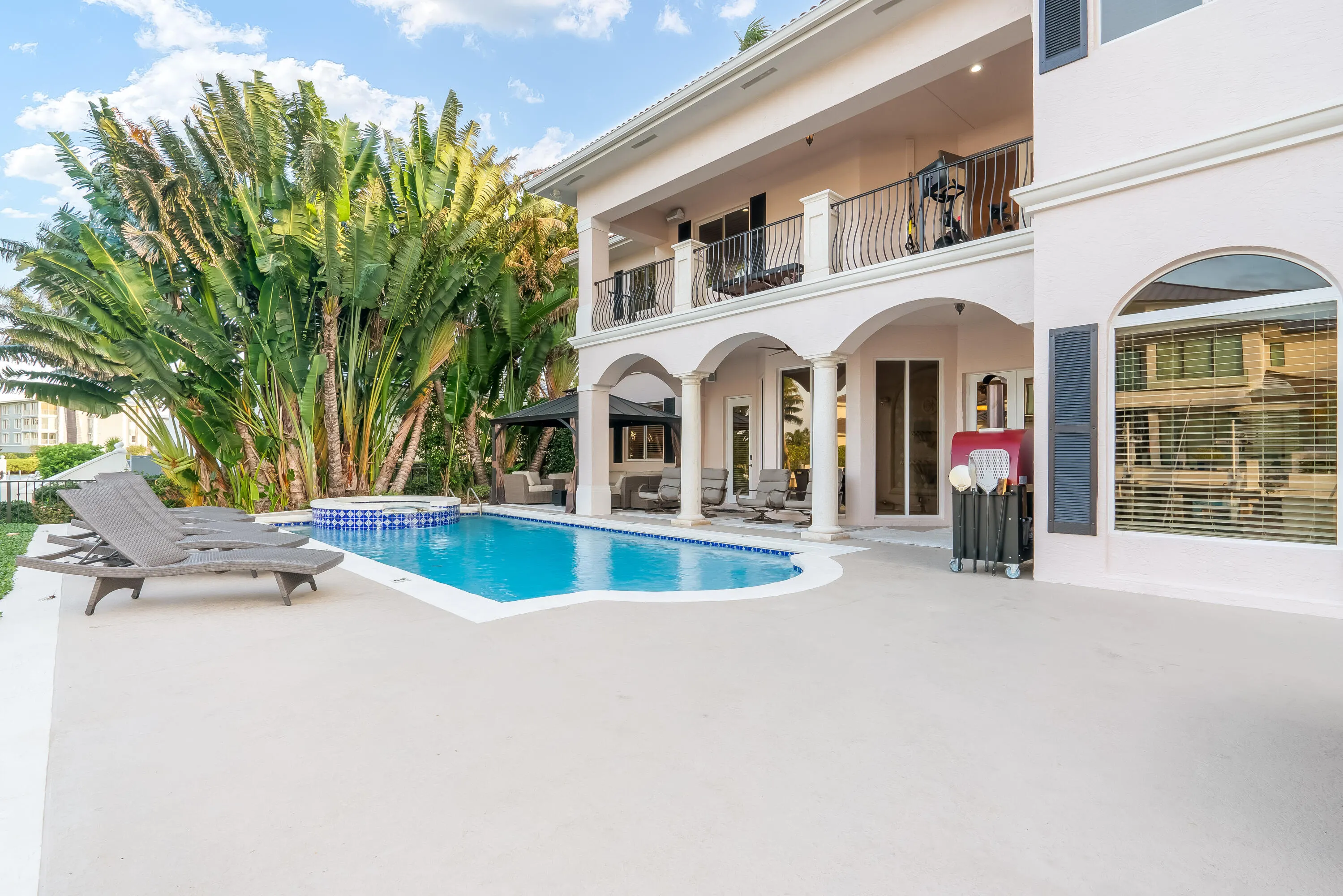 961 Banyan Drive