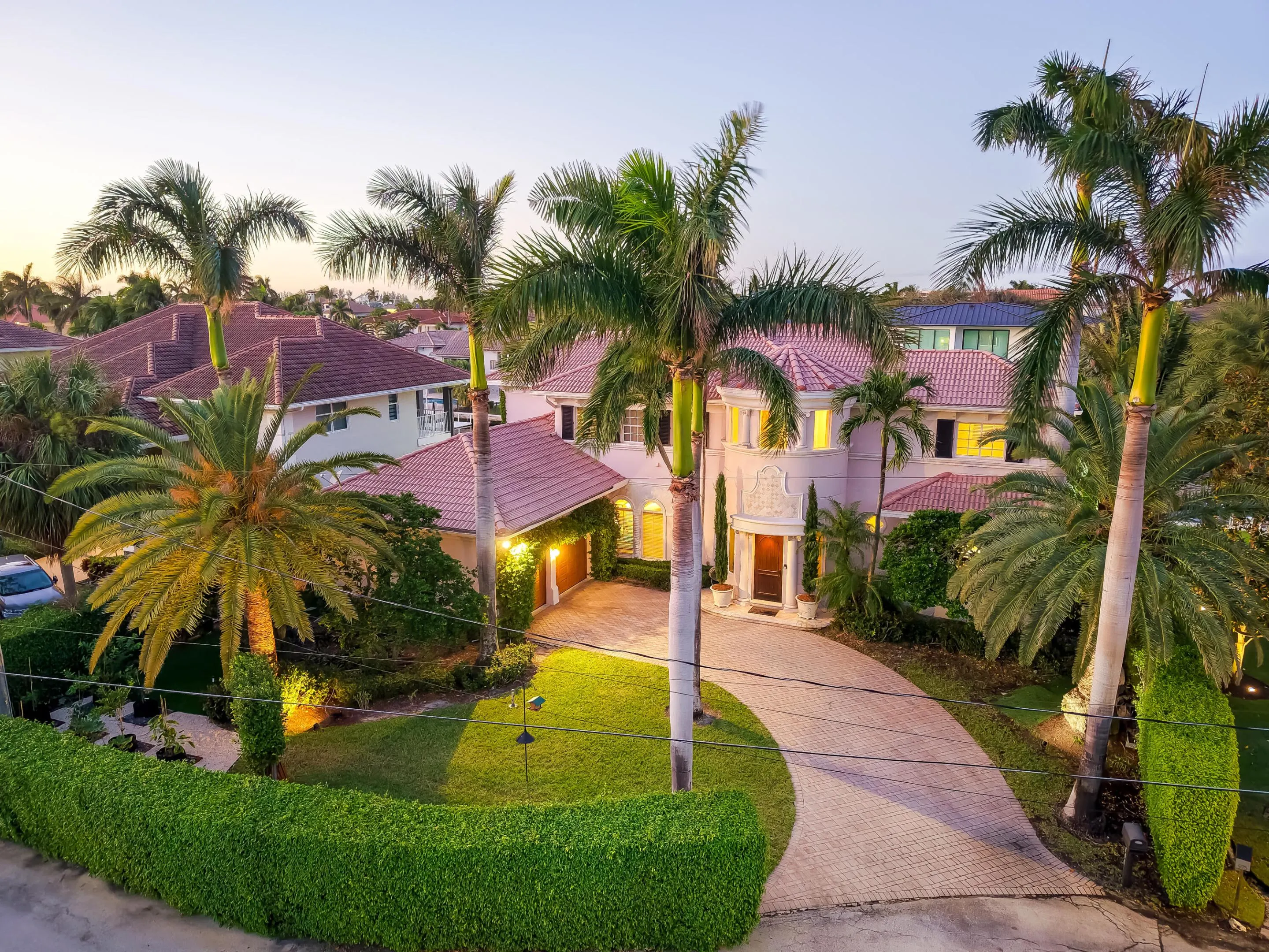 961 Banyan Drive