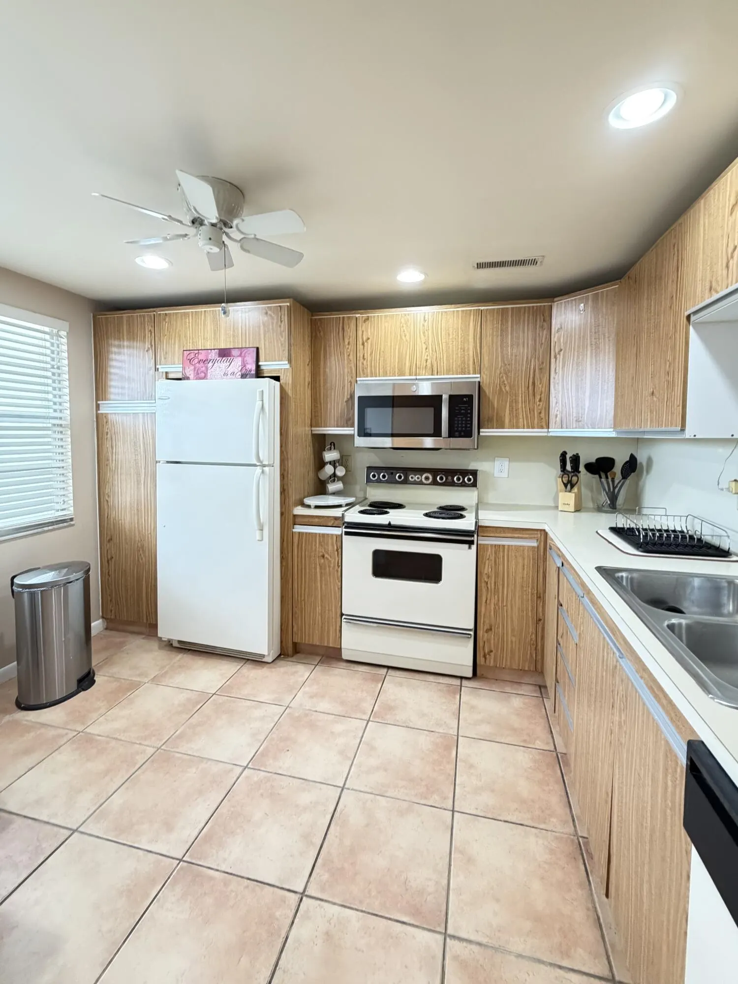 2101 Lucaya Bend