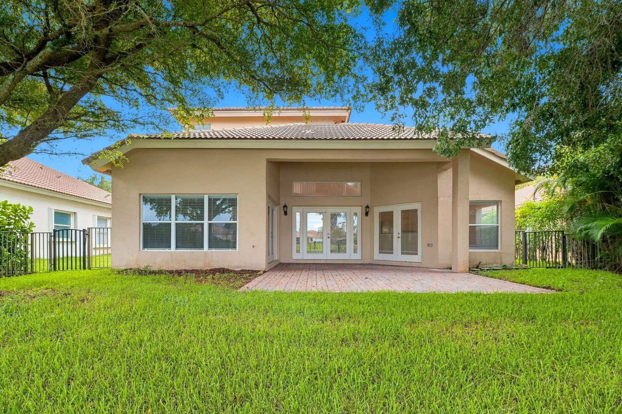 10919 NW 62ND Court