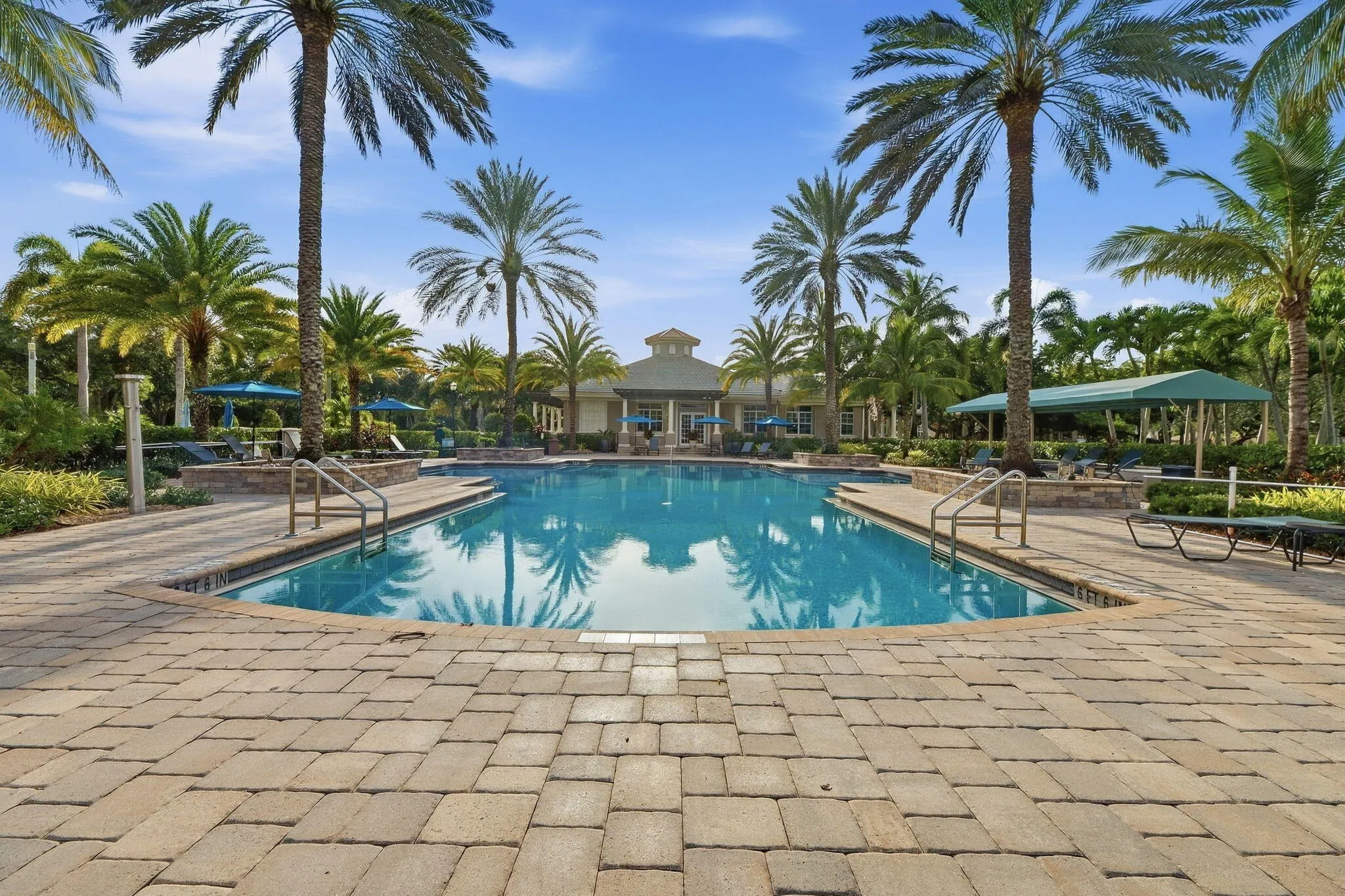 10919 NW 62ND Court