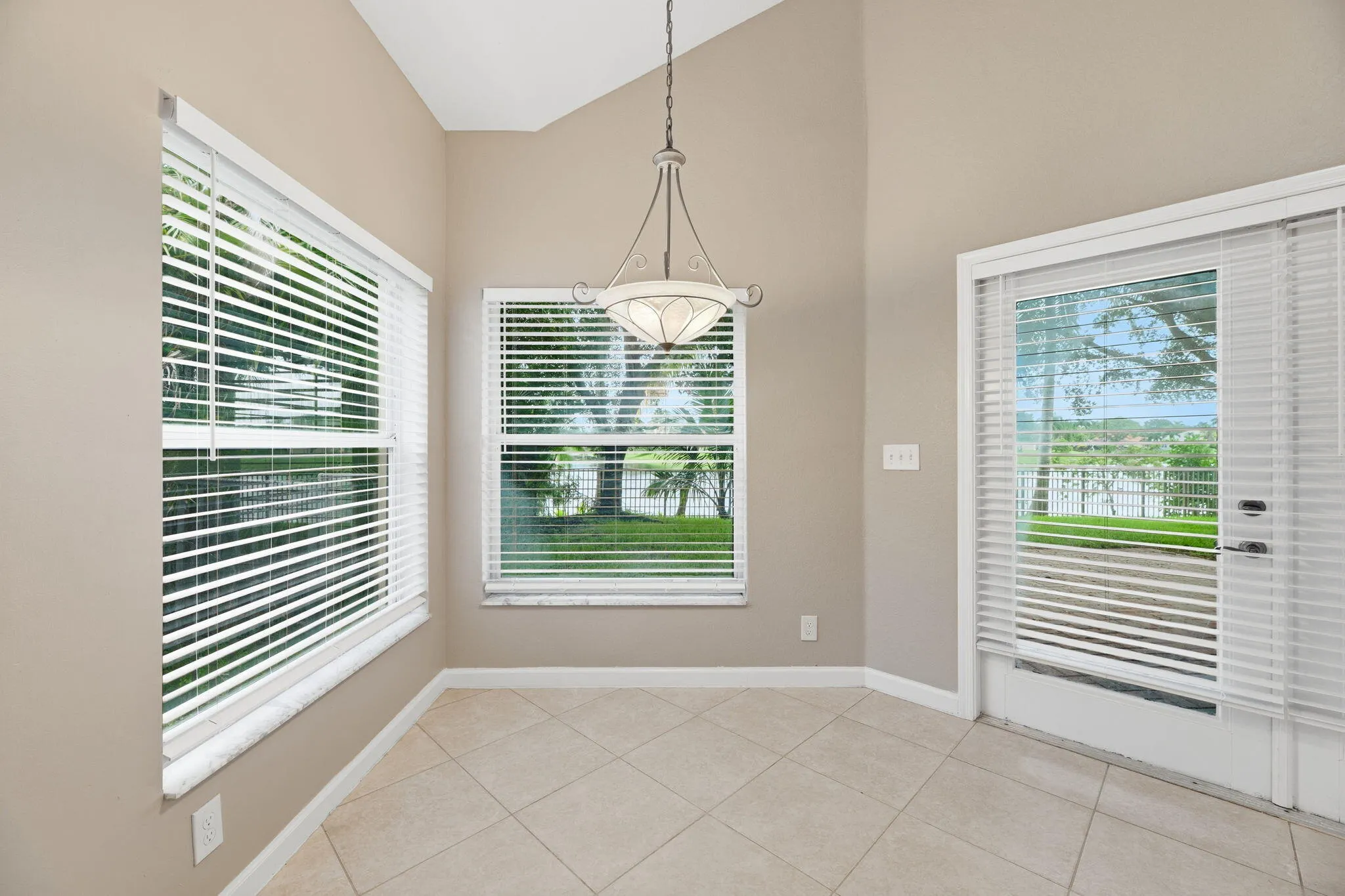 10919 NW 62ND Court