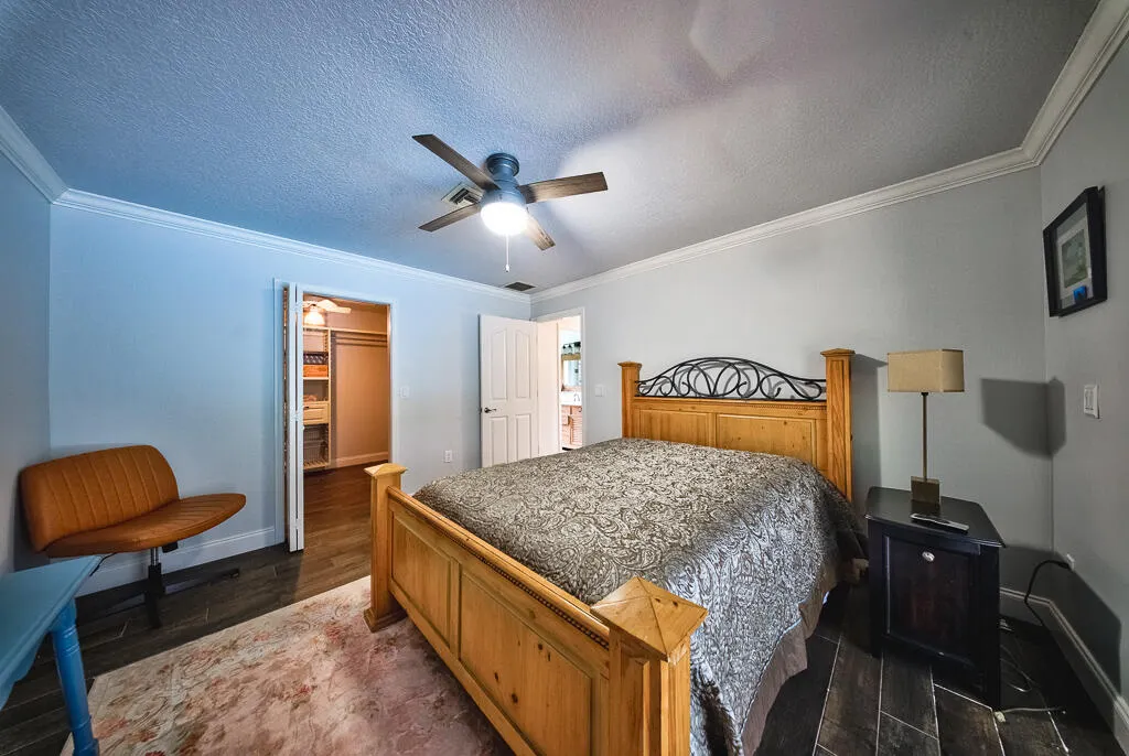 4651 Hunting Trail