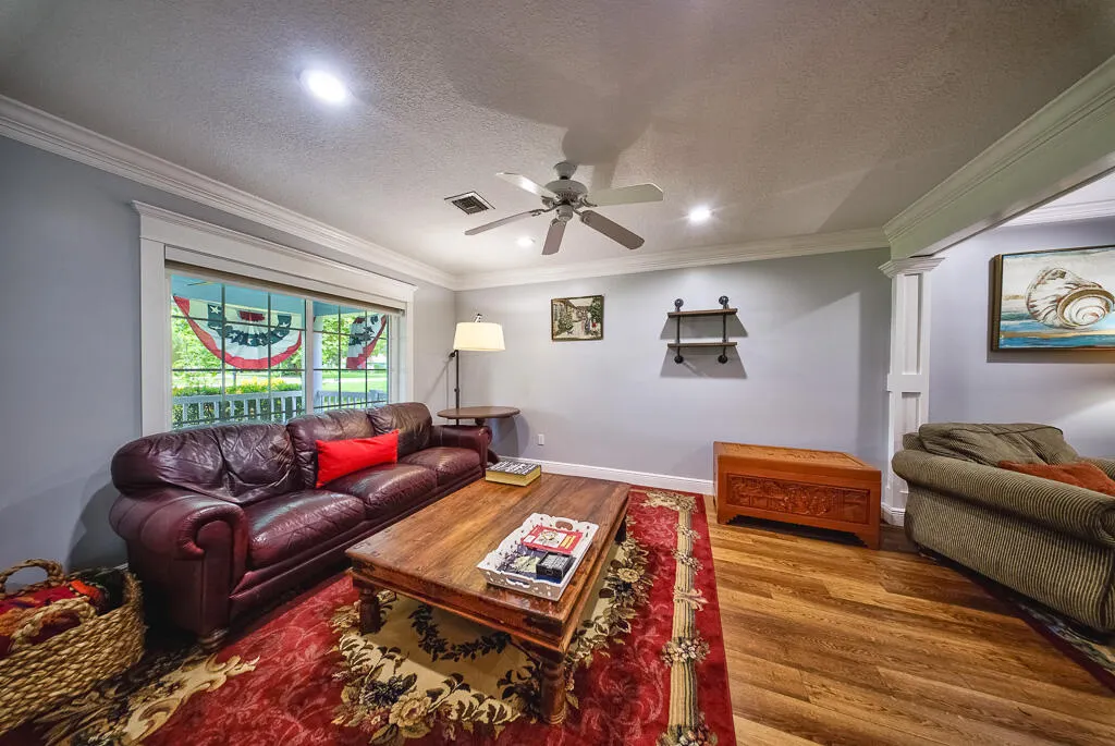 4651 Hunting Trail