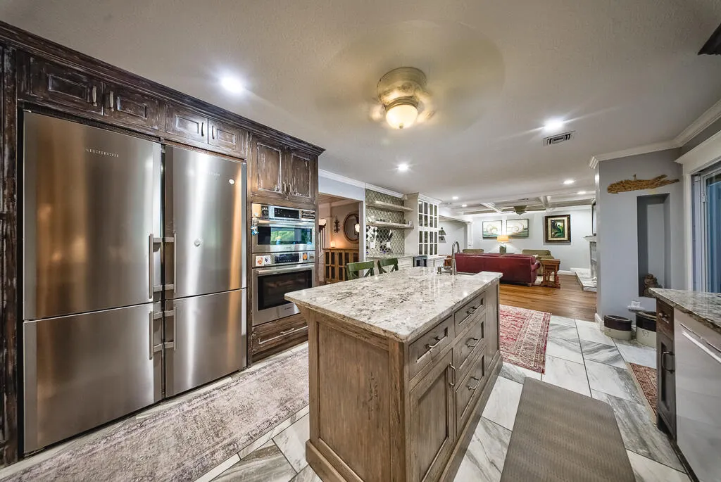 4651 Hunting Trail