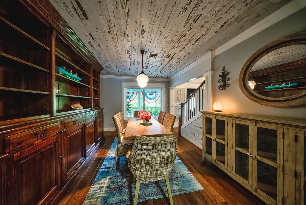 4651 Hunting Trail