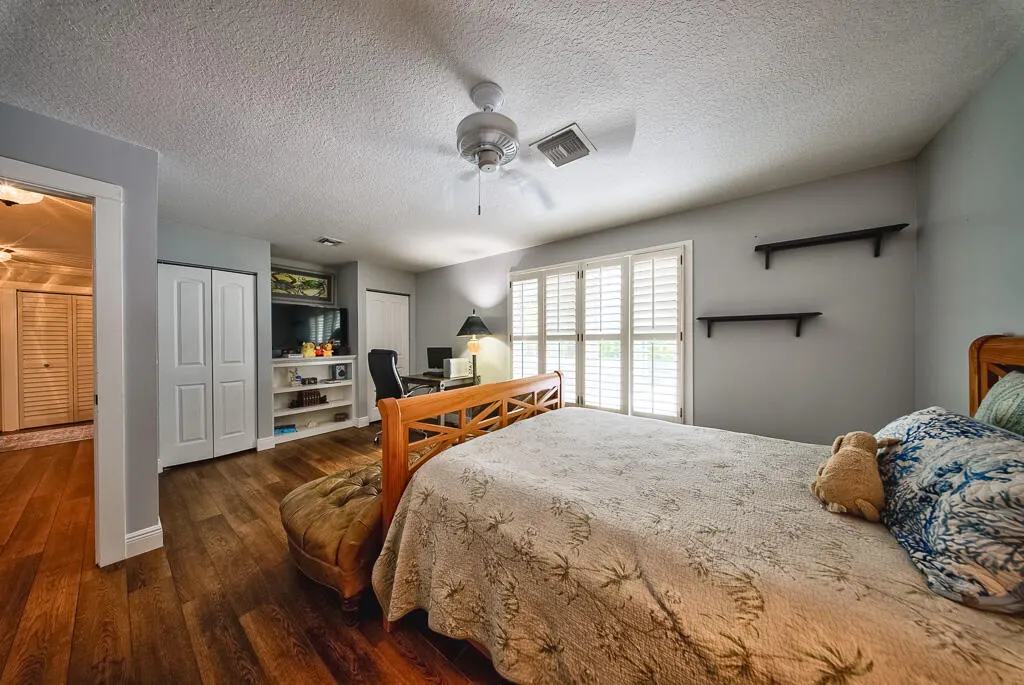 4651 Hunting Trail