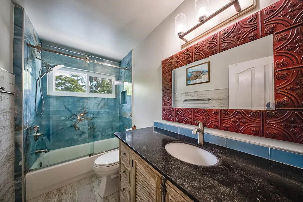 4651 Hunting Trail