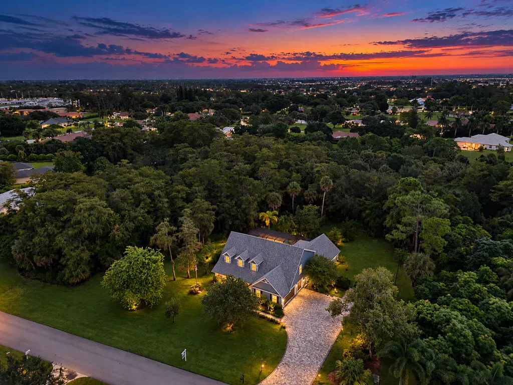 4651 Hunting Trail