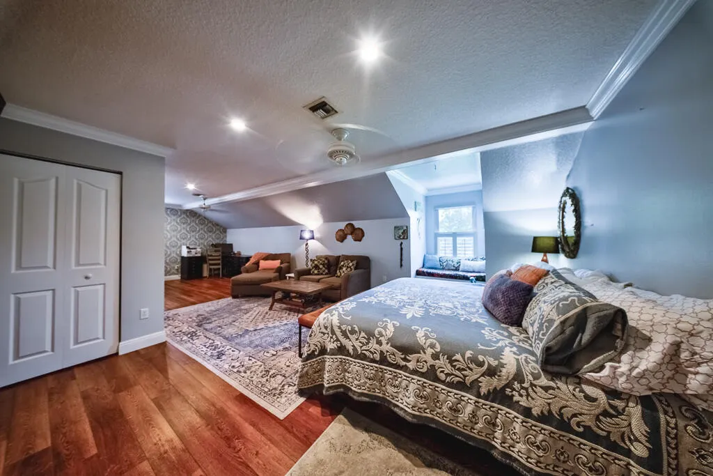 4651 Hunting Trail