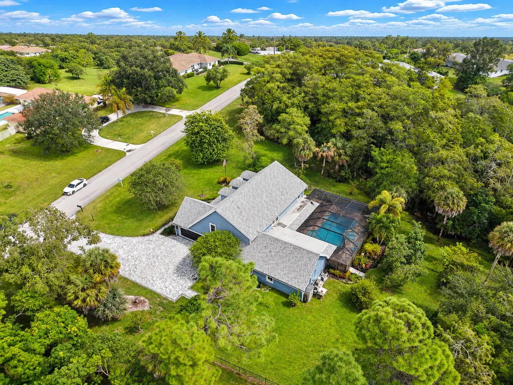 4651 Hunting Trail