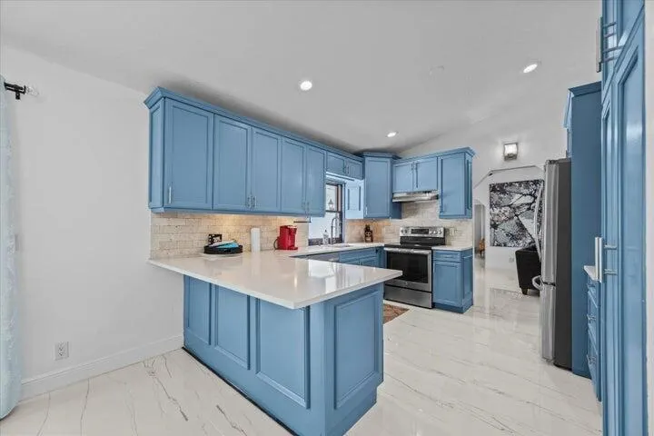 13950 BARBERRY Court
