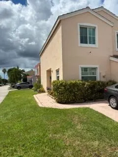 3305 APACHE Lane