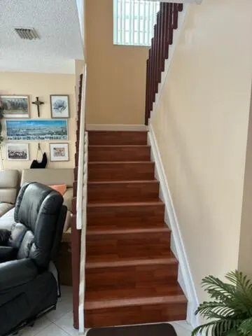 3305 APACHE Lane
