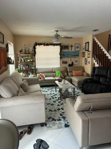 3305 APACHE Lane