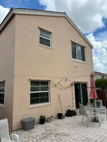 3305 APACHE Lane