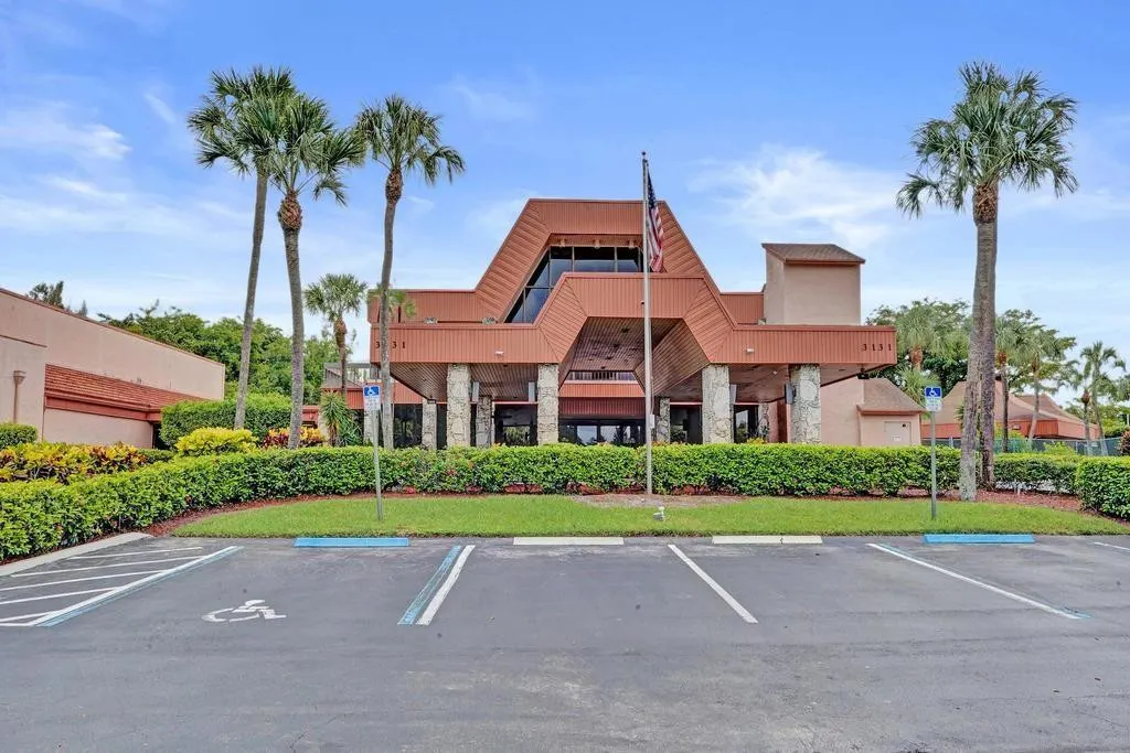 3060 HOLIDAY SPRINGS Boulevard #106