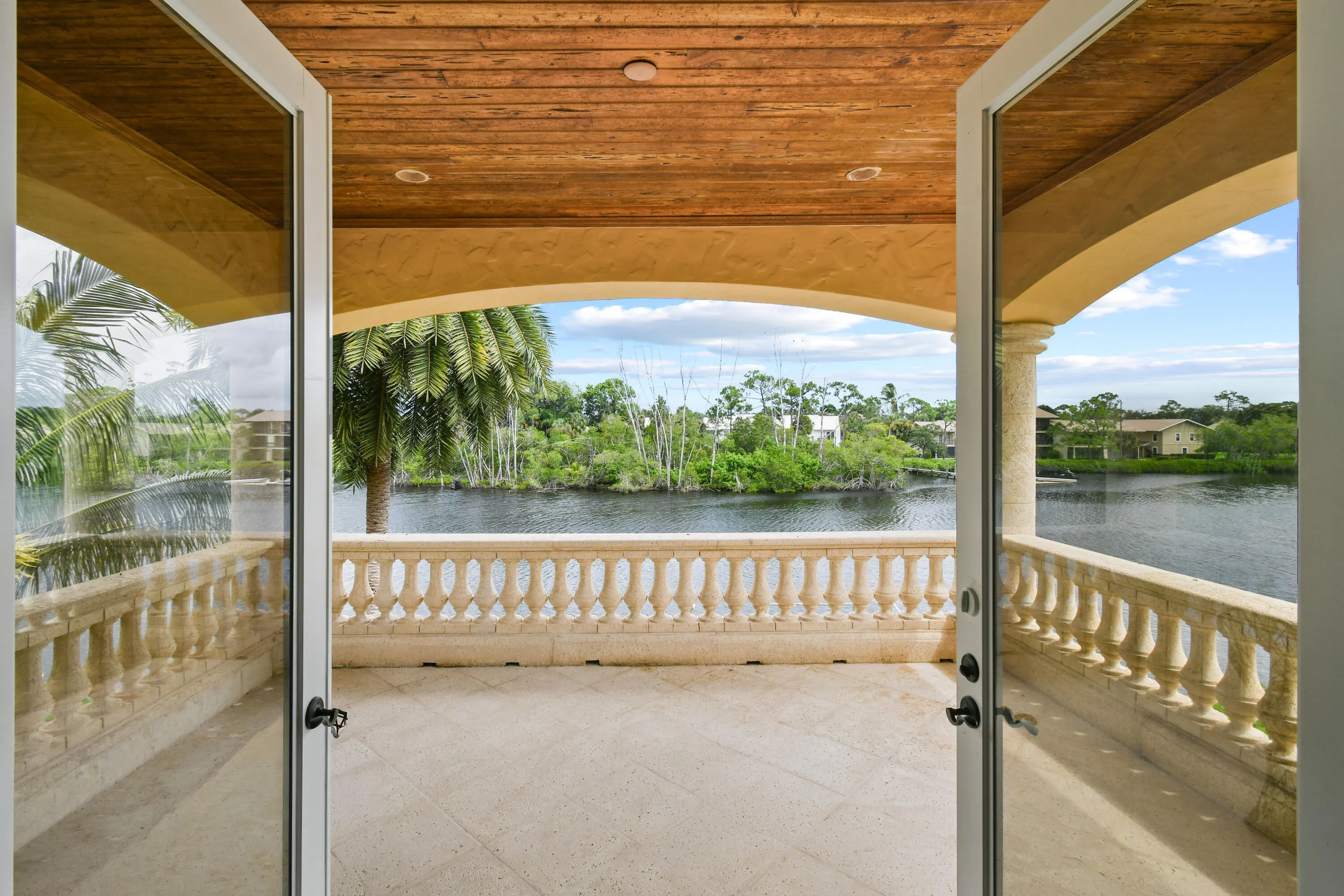 18519 SE Palm Island Lane