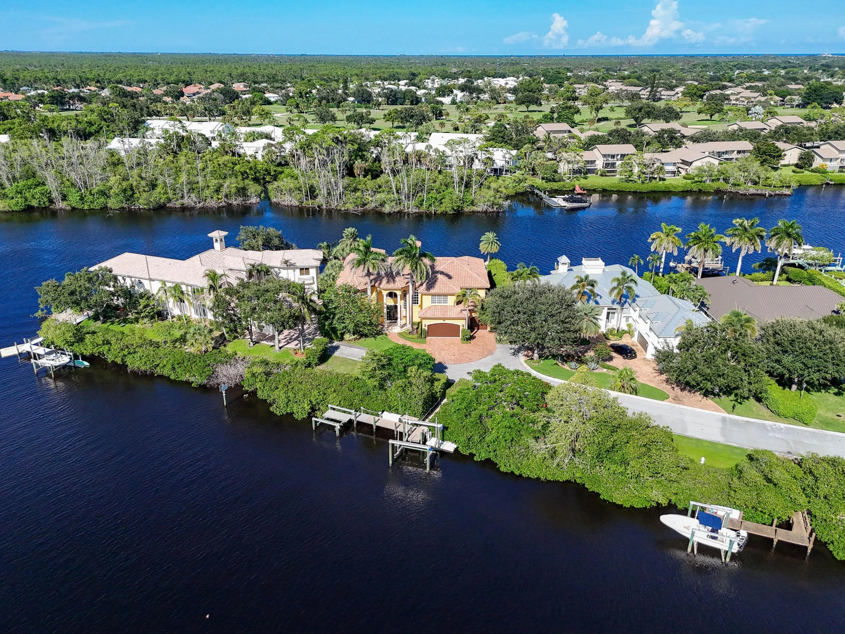 18519 SE Palm Island Lane