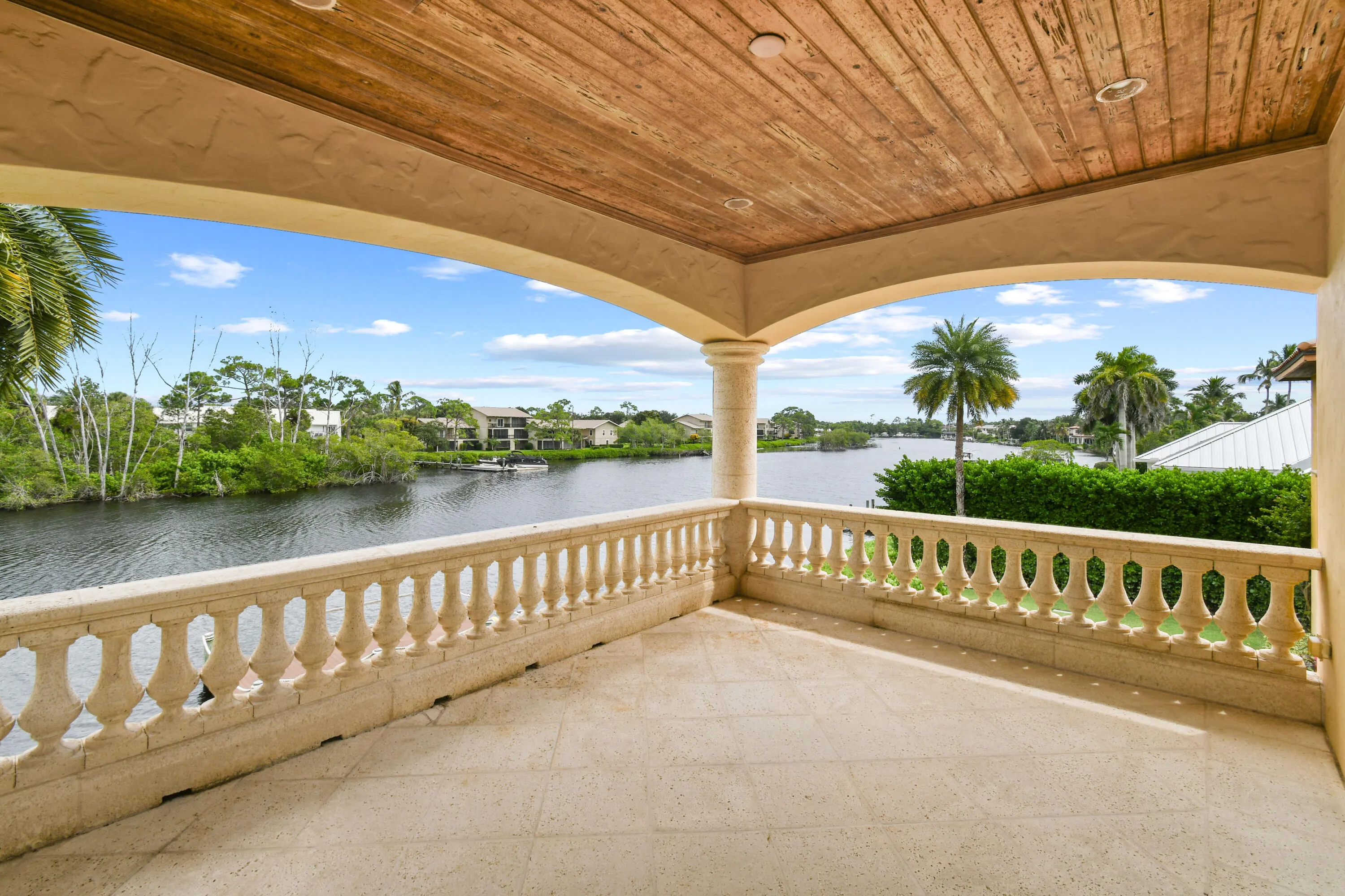 18519 SE Palm Island Lane