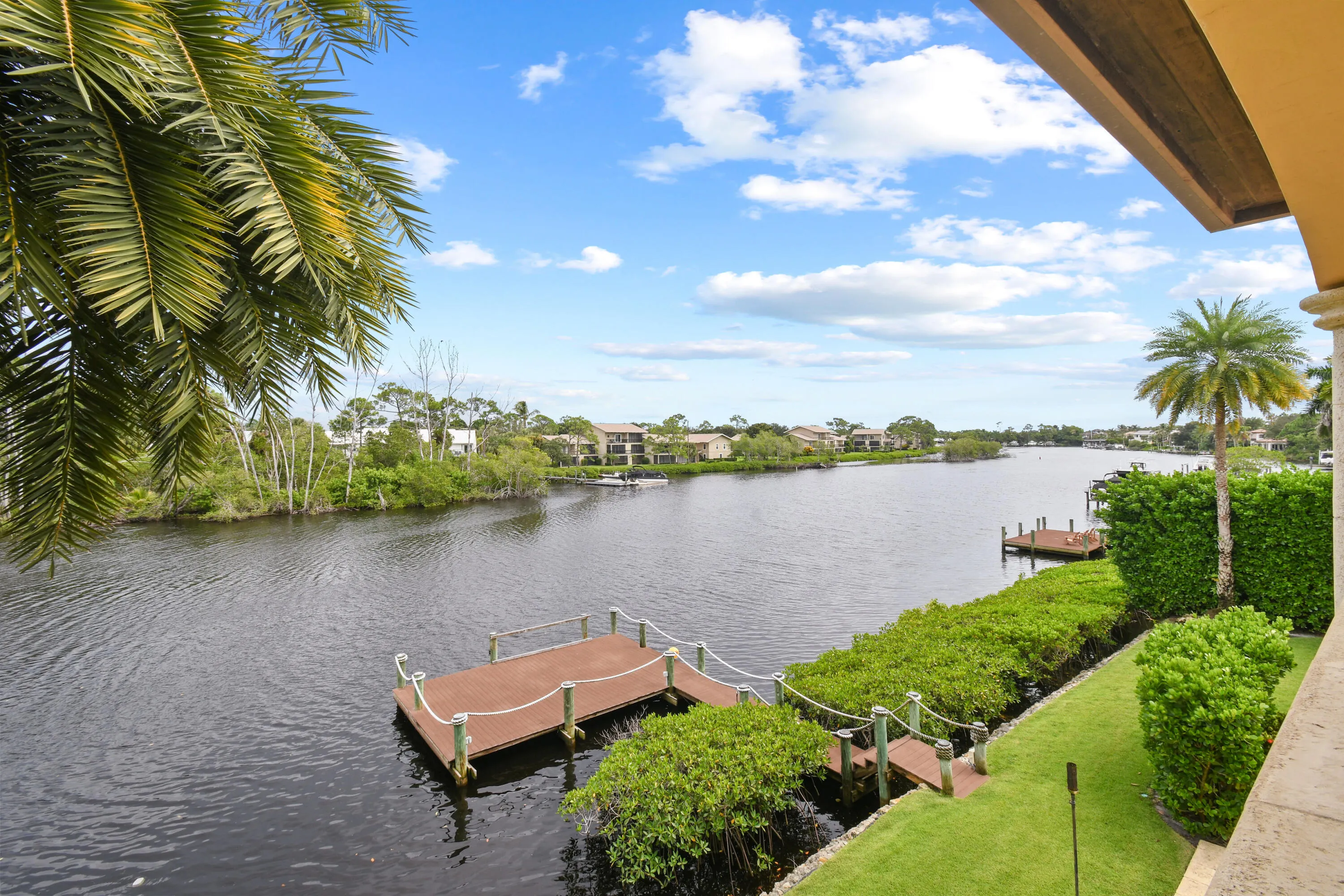 18519 SE Palm Island Lane