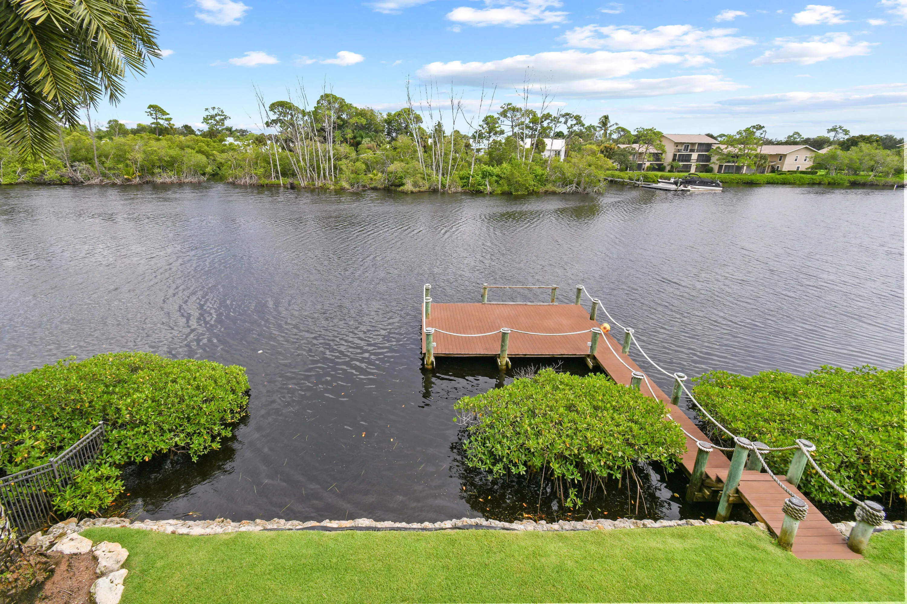 18519 SE Palm Island Lane