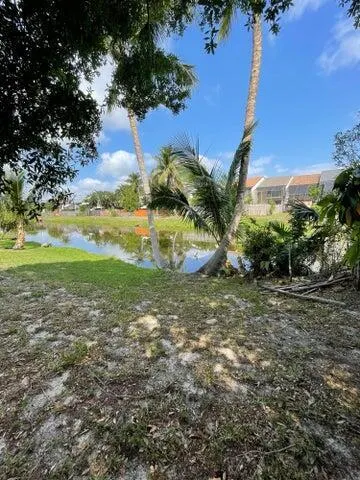 12077 Sunset Point Circle