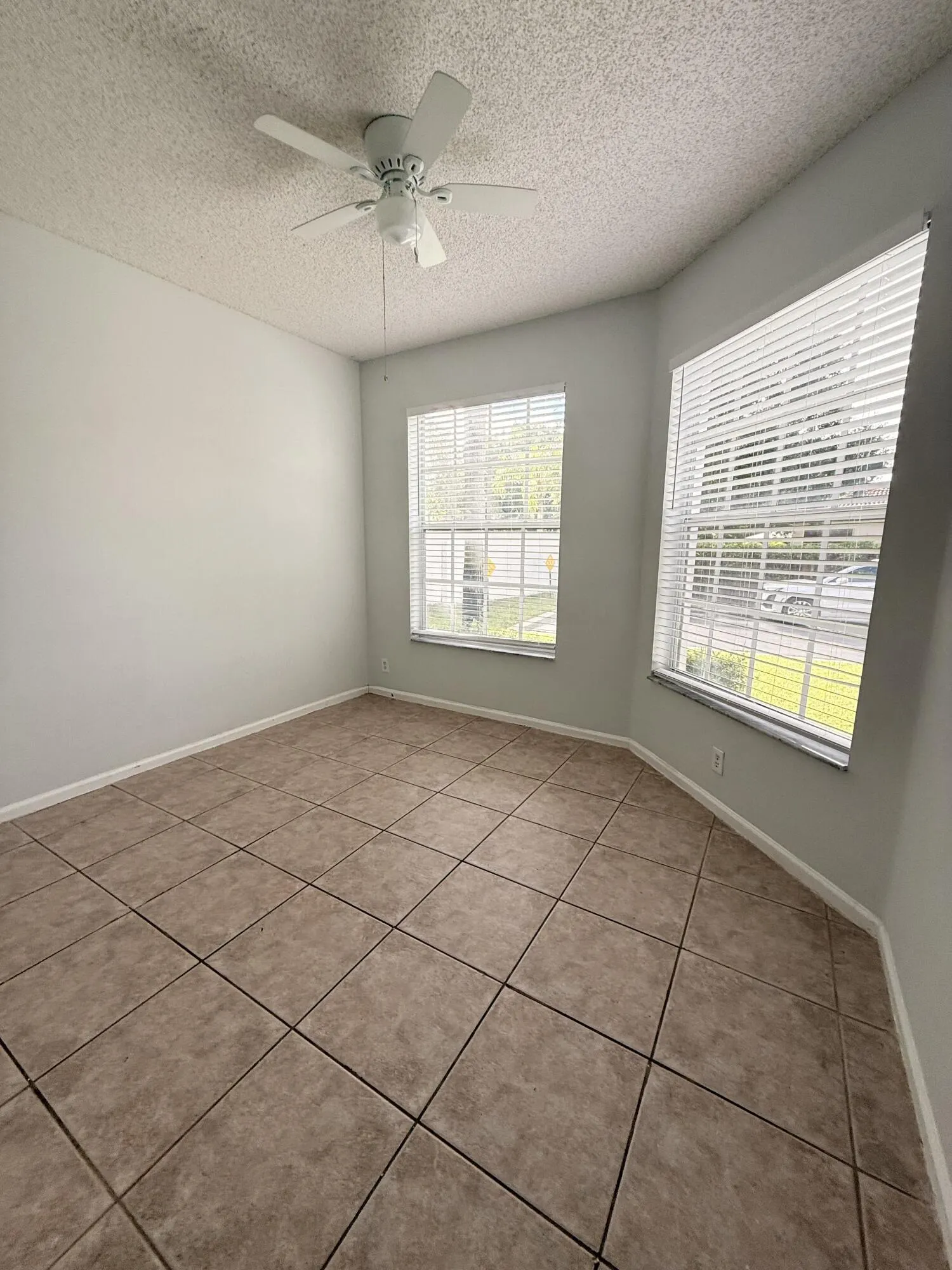 12077 Sunset Point Circle