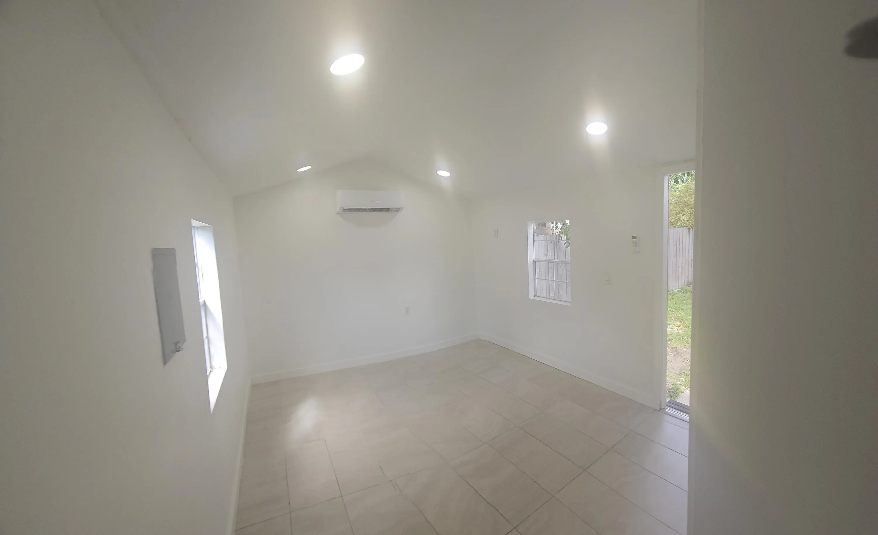 1133 NE 15th Avenue #17