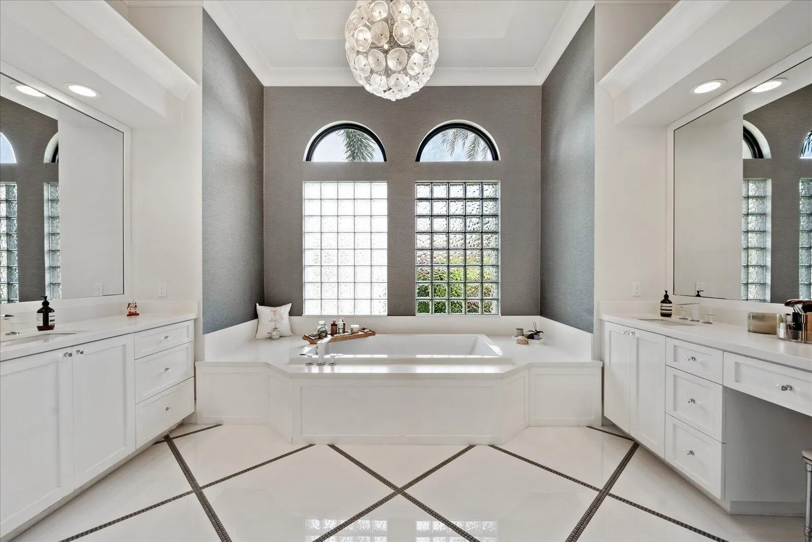 12520 Equine Lane