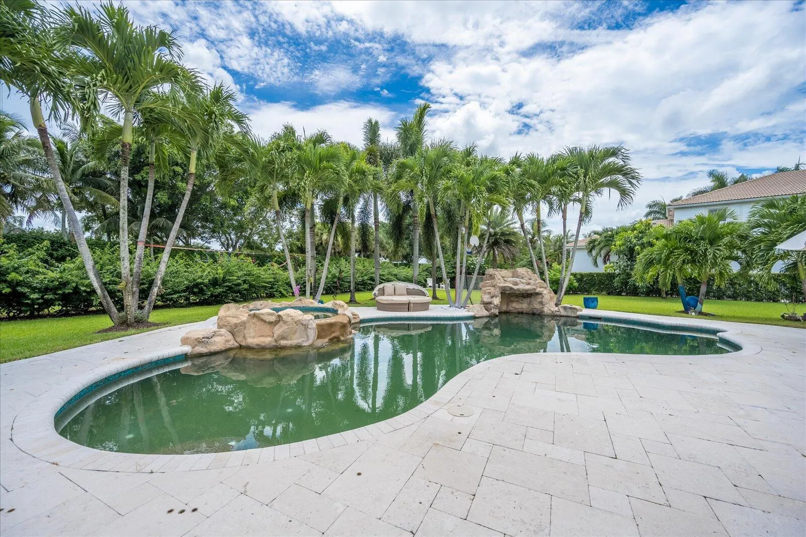 12520 Equine Lane