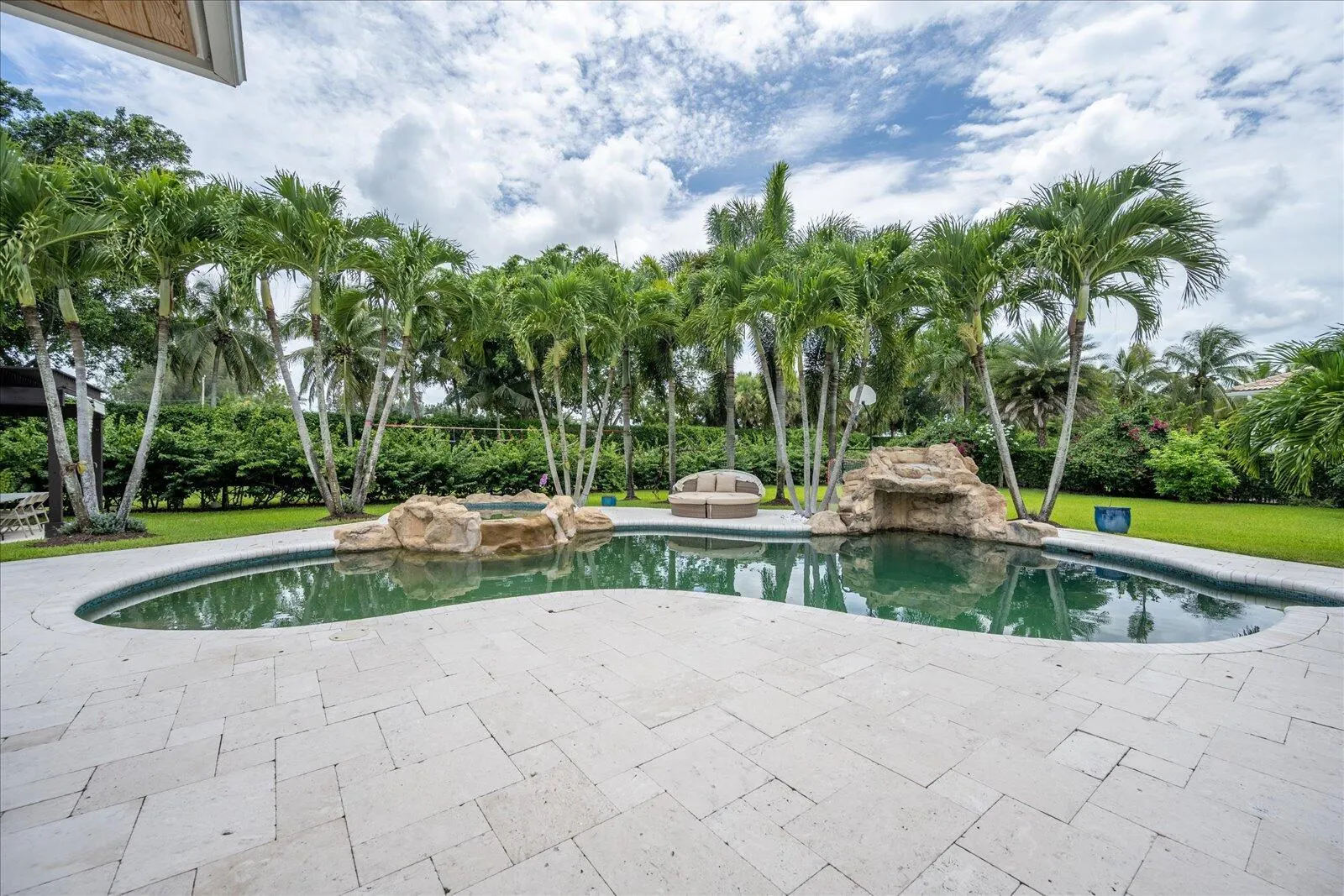 12520 Equine Lane
