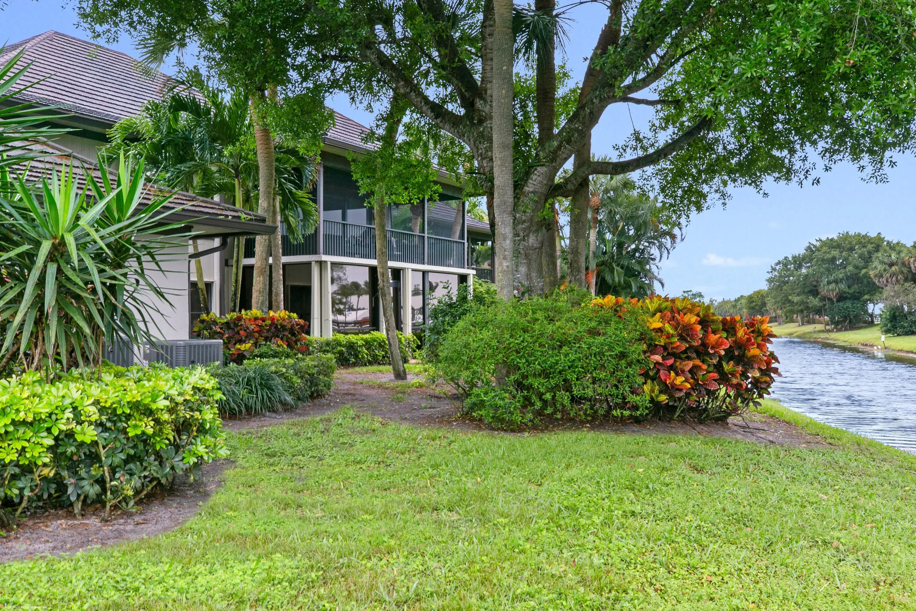 2735 Polo Island Drive E #K103