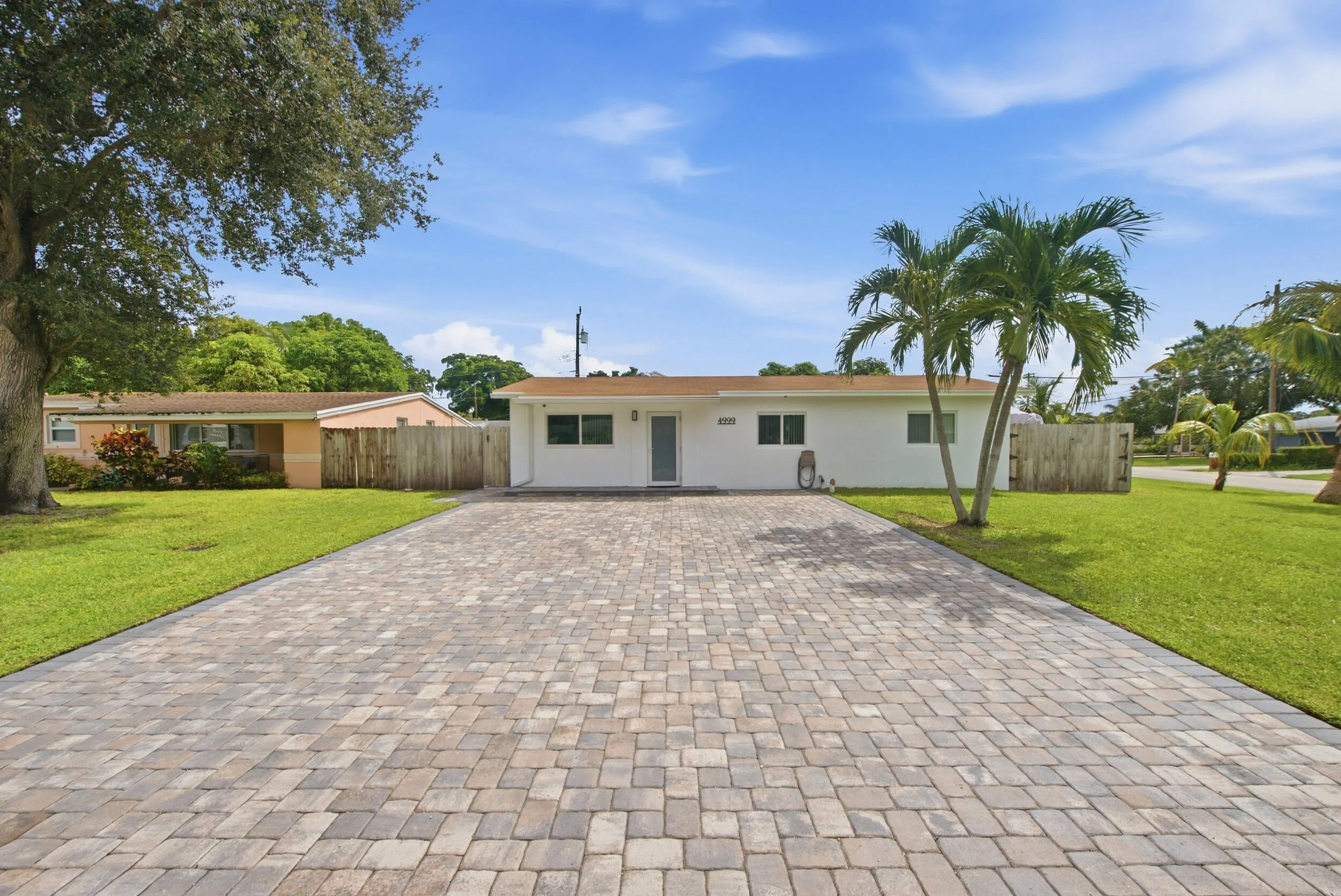 4999 SW 6TH Street